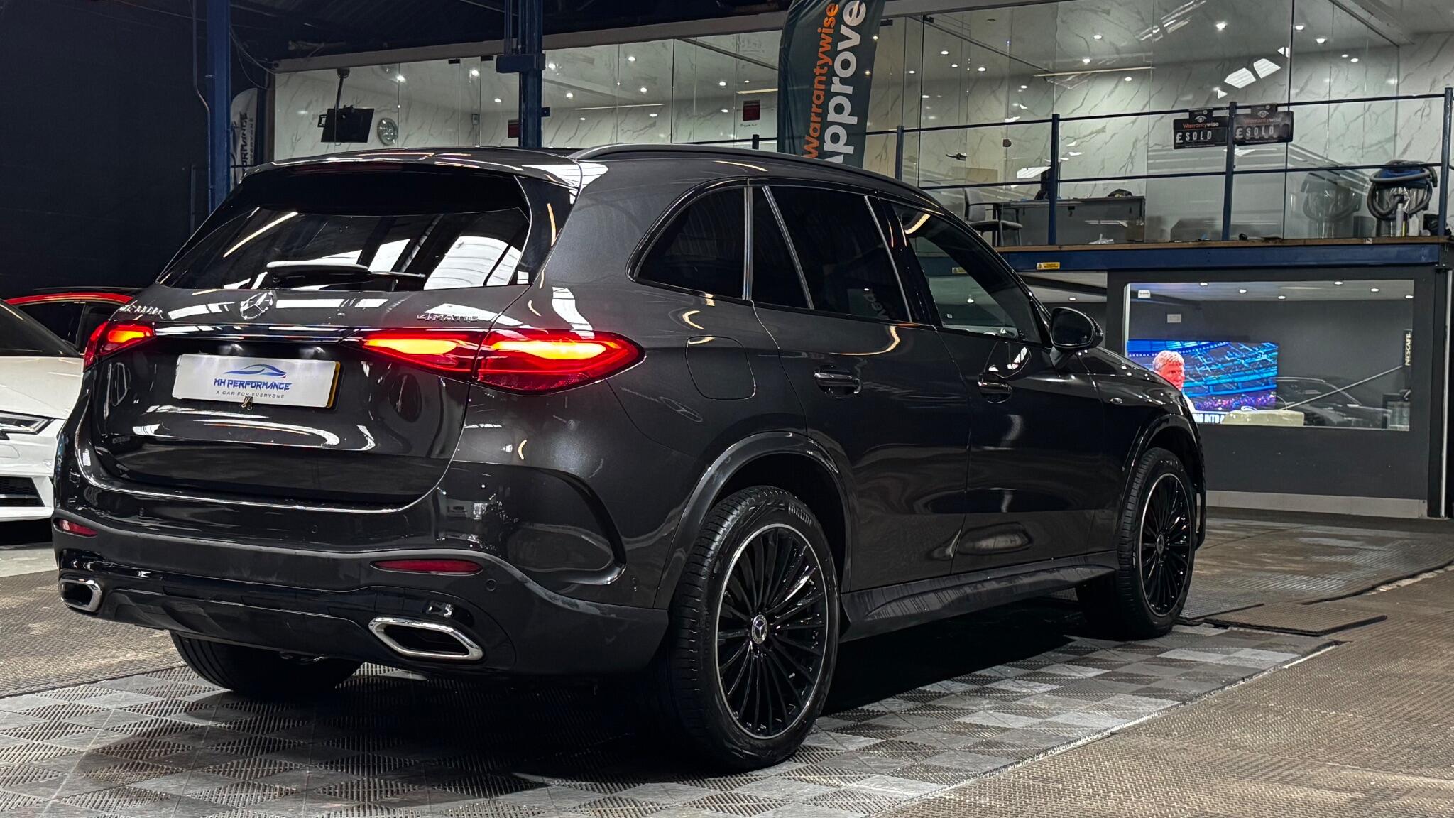 Mercedes-Benz GLC view 74