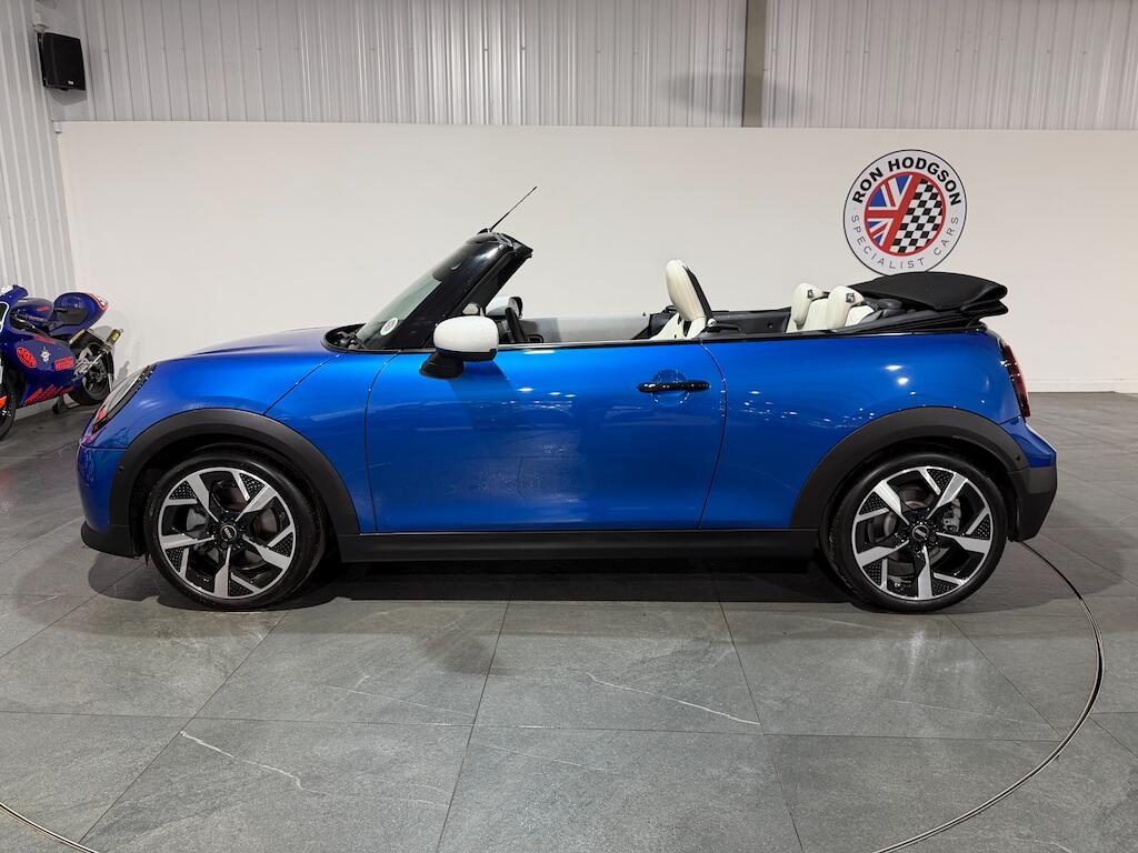Mini Cooper Cooper view 16