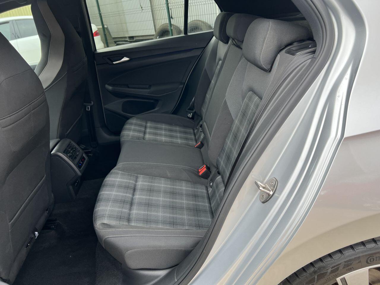 Volkswagen Golf view 25