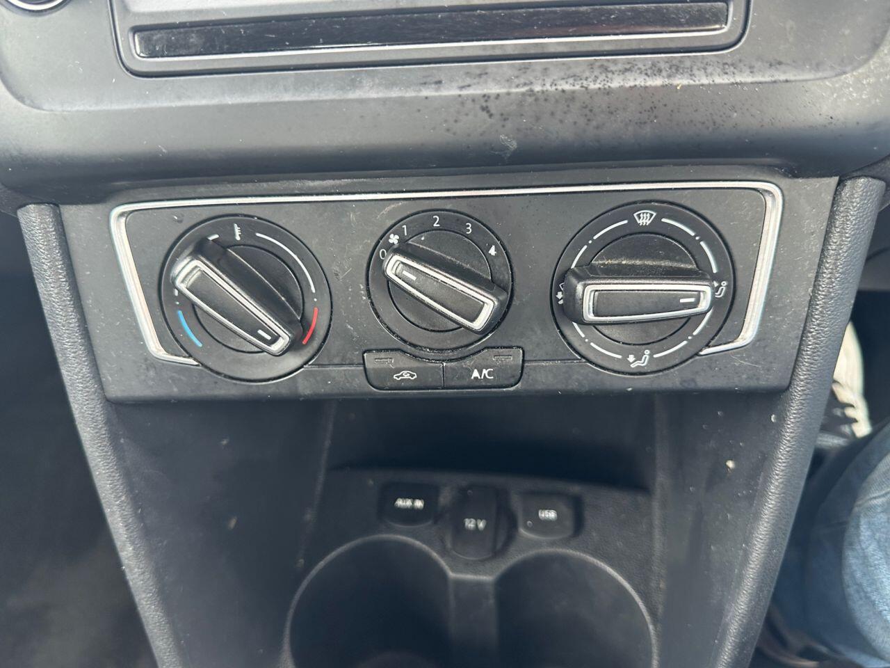 Volkswagen Polo view 57