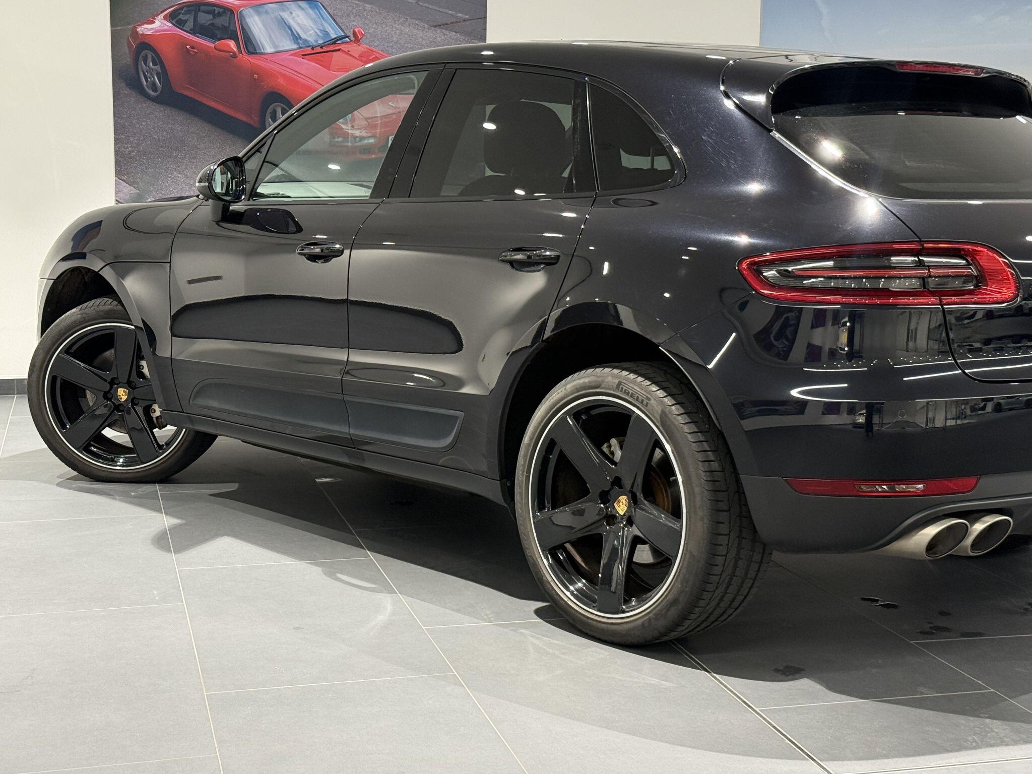 Porsche Macan view 61
