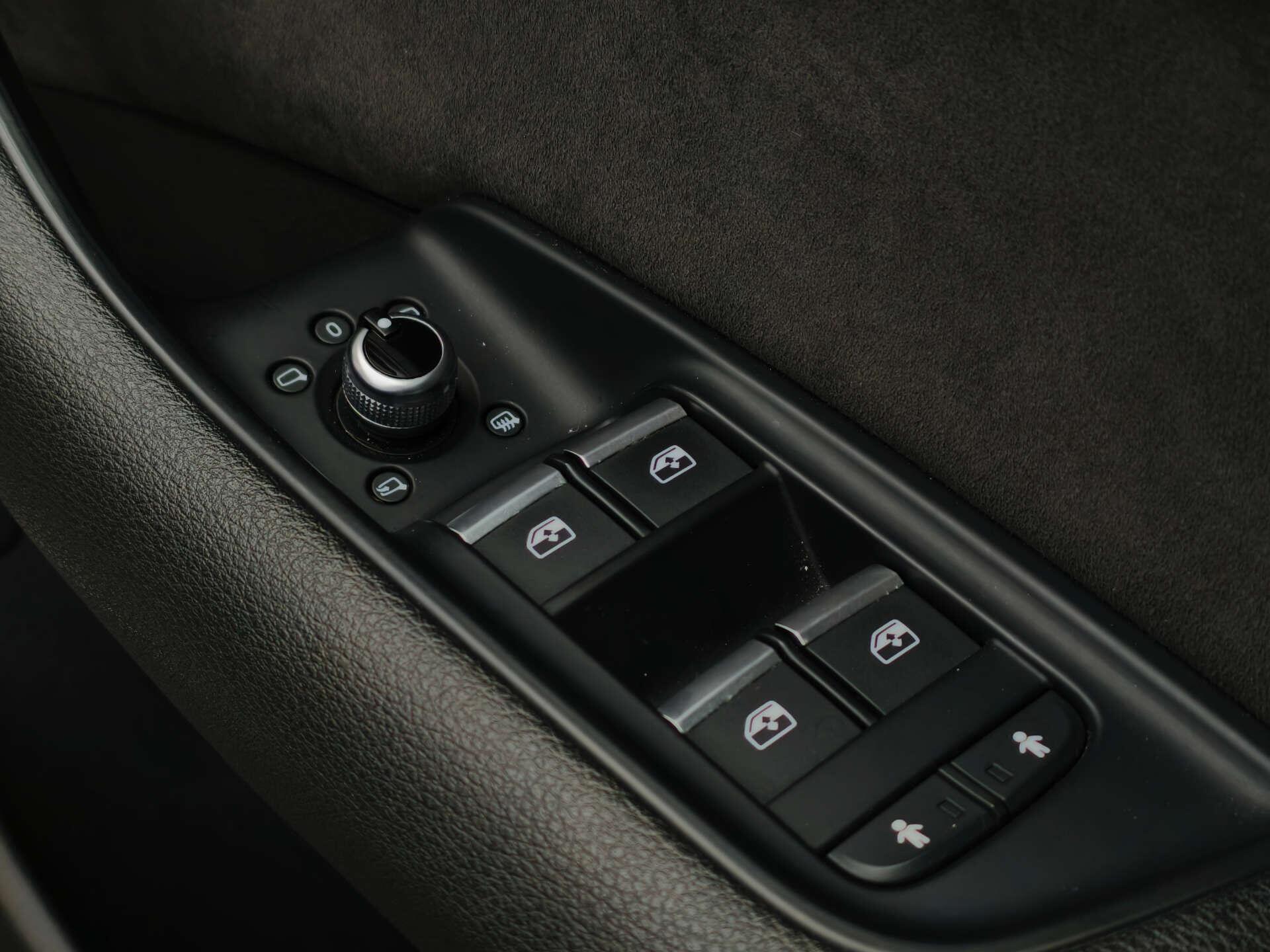 Audi Q7 view 28