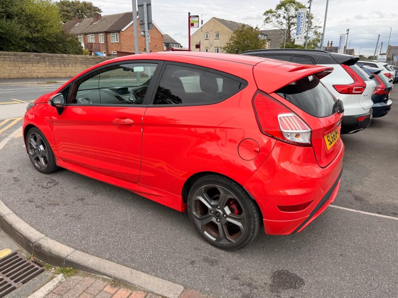 Ford Fiesta view 5