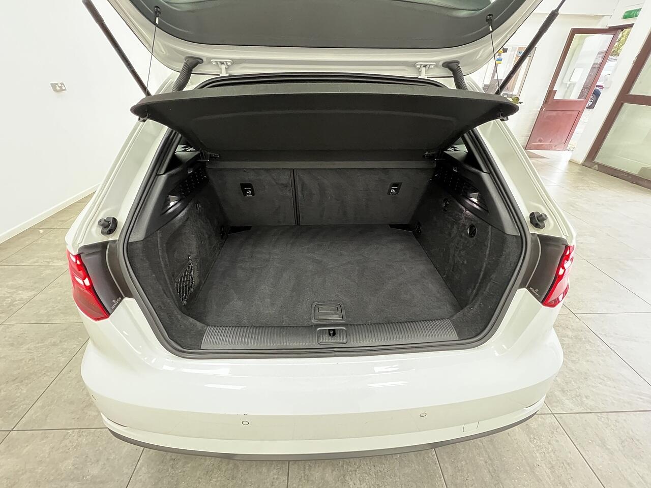 Audi A3 view 16