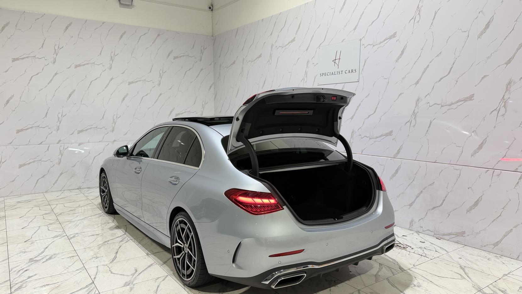 Mercedes-Benz C-Class view 42