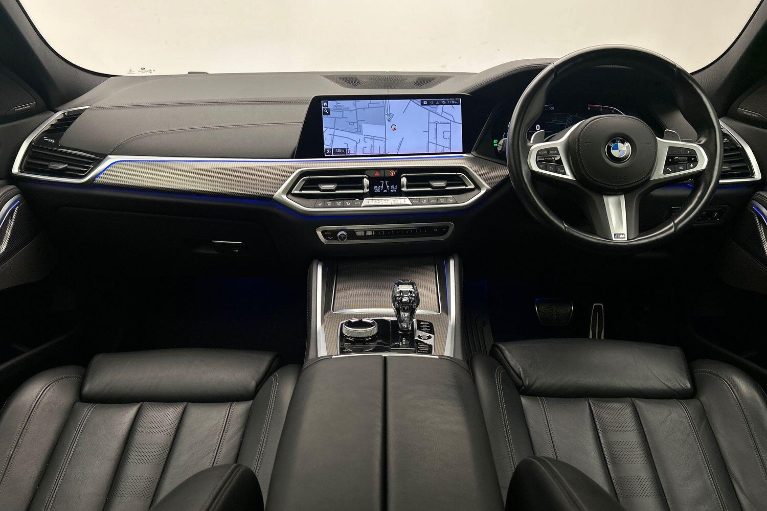 BMW X6 view 5
