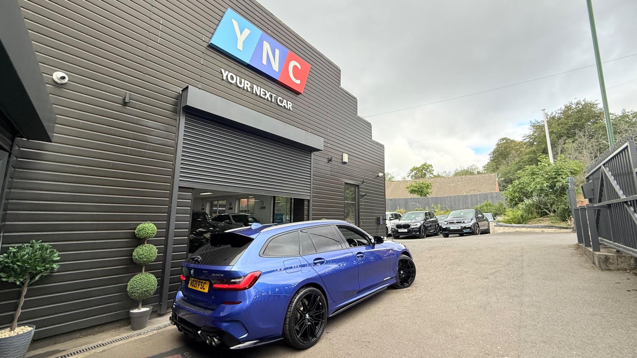 BMW 3 Series view 21