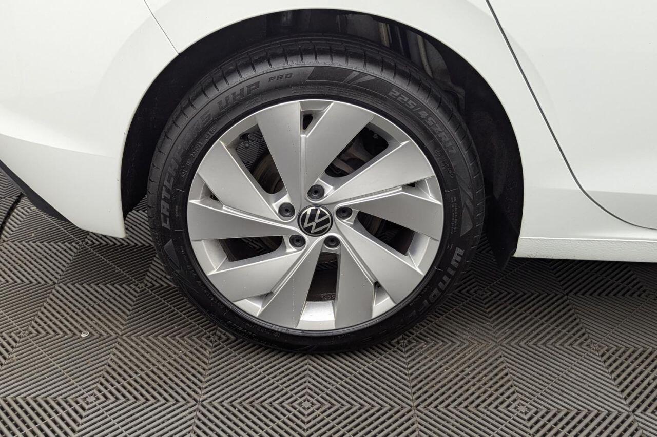 Volkswagen Golf view 54
