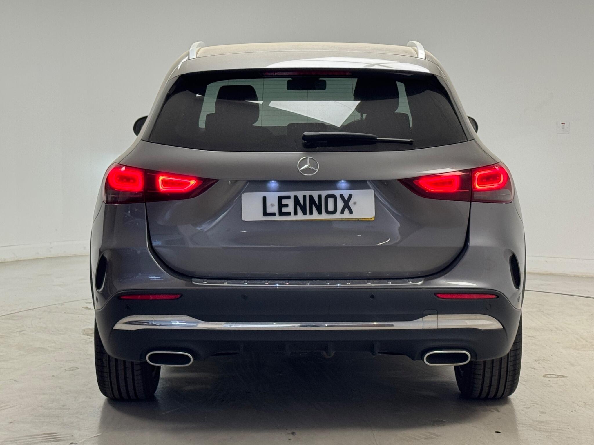 Mercedes-Benz Gla view 5
