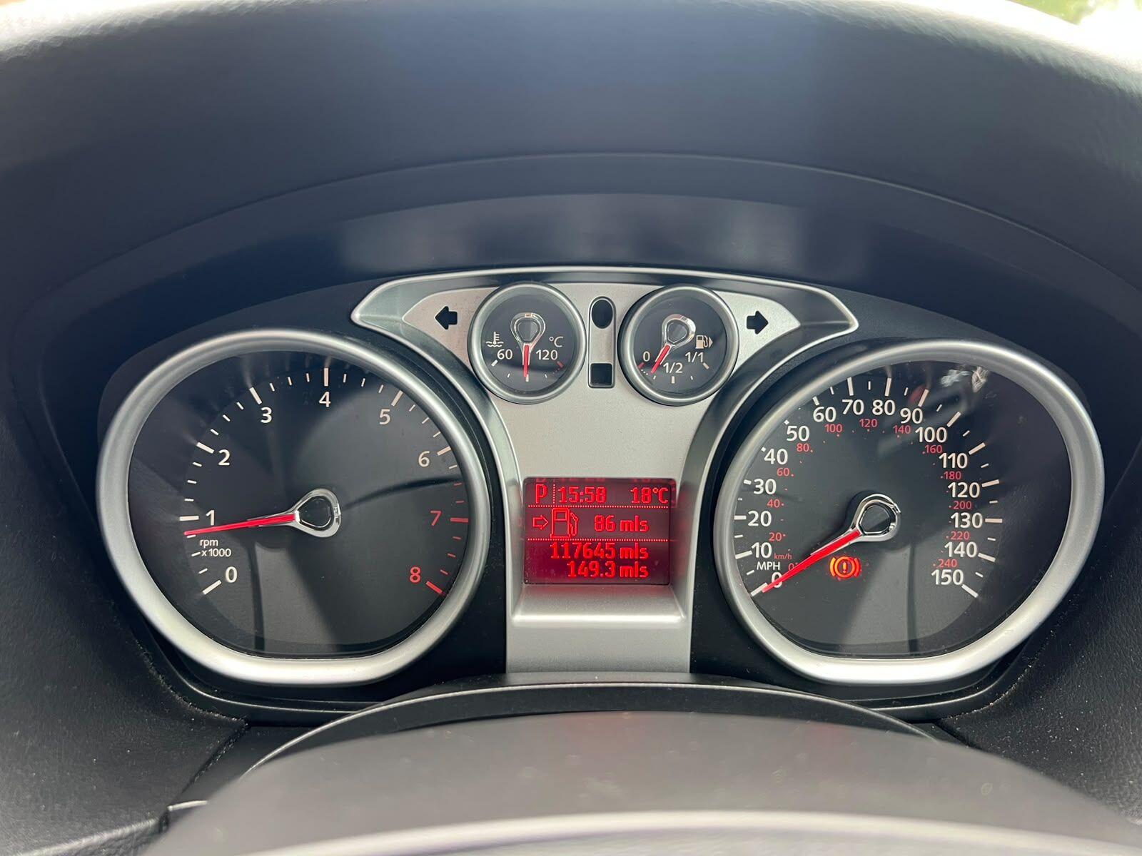 Ford Focus view 21