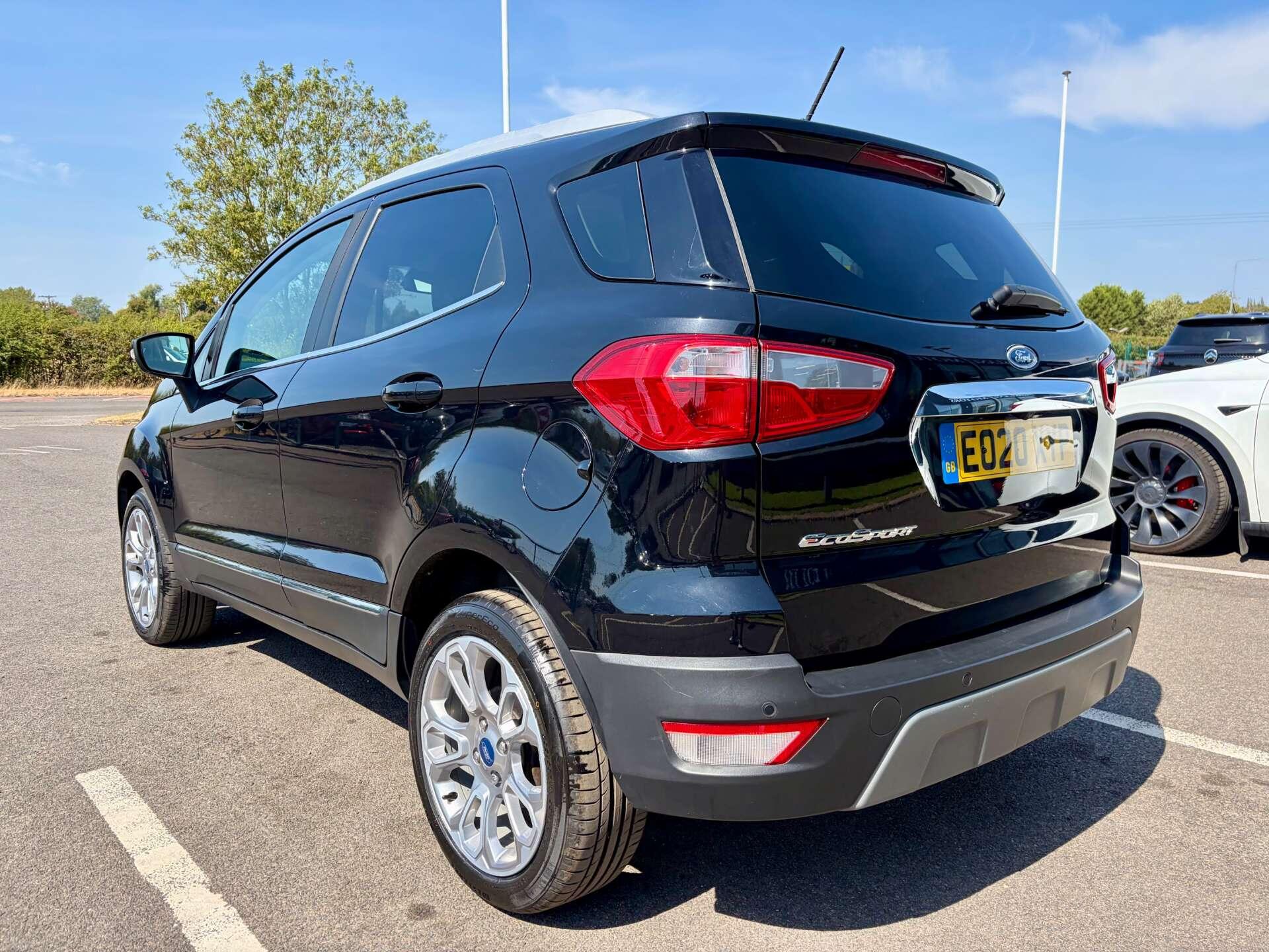 Ford Ecosport view 6