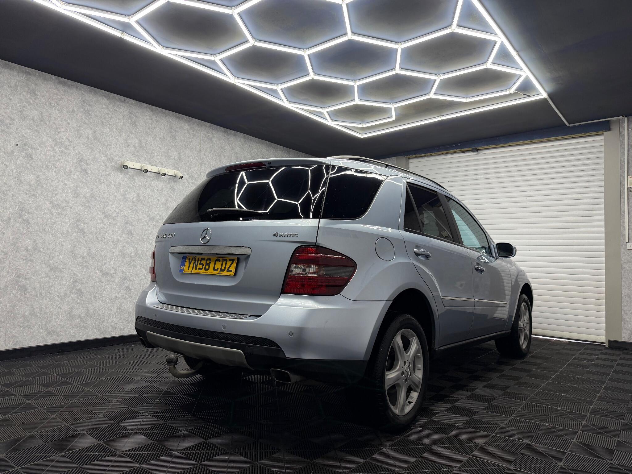 Mercedes-Benz M-Class view 4