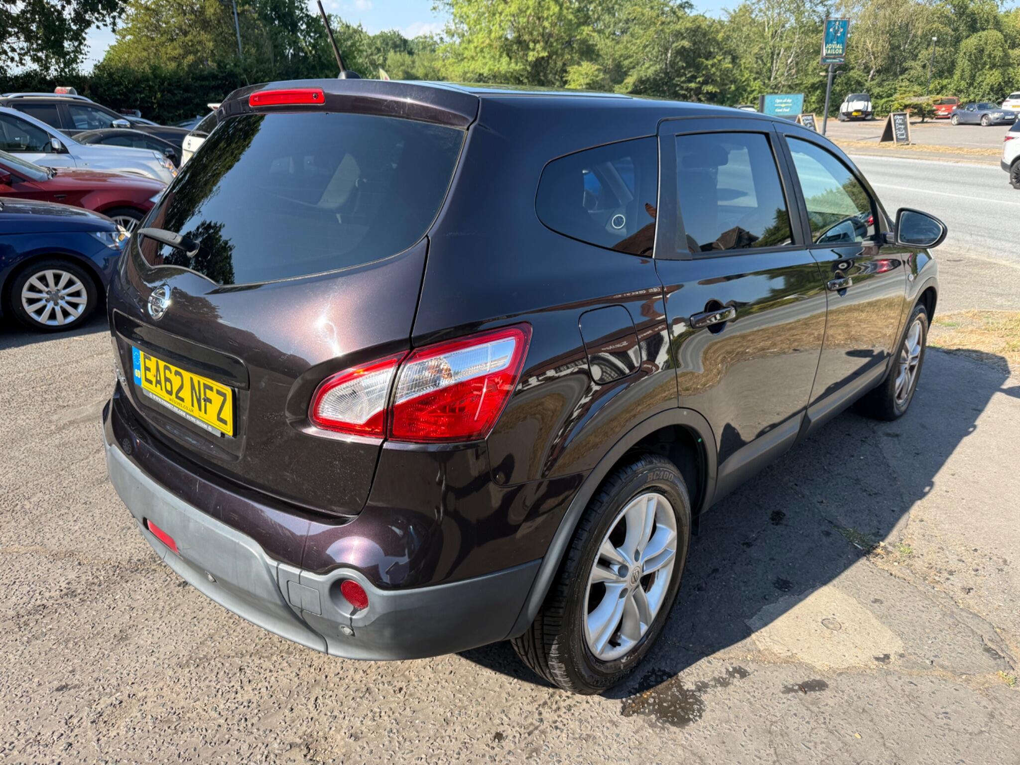 Nissan Qashqai+2 view 14