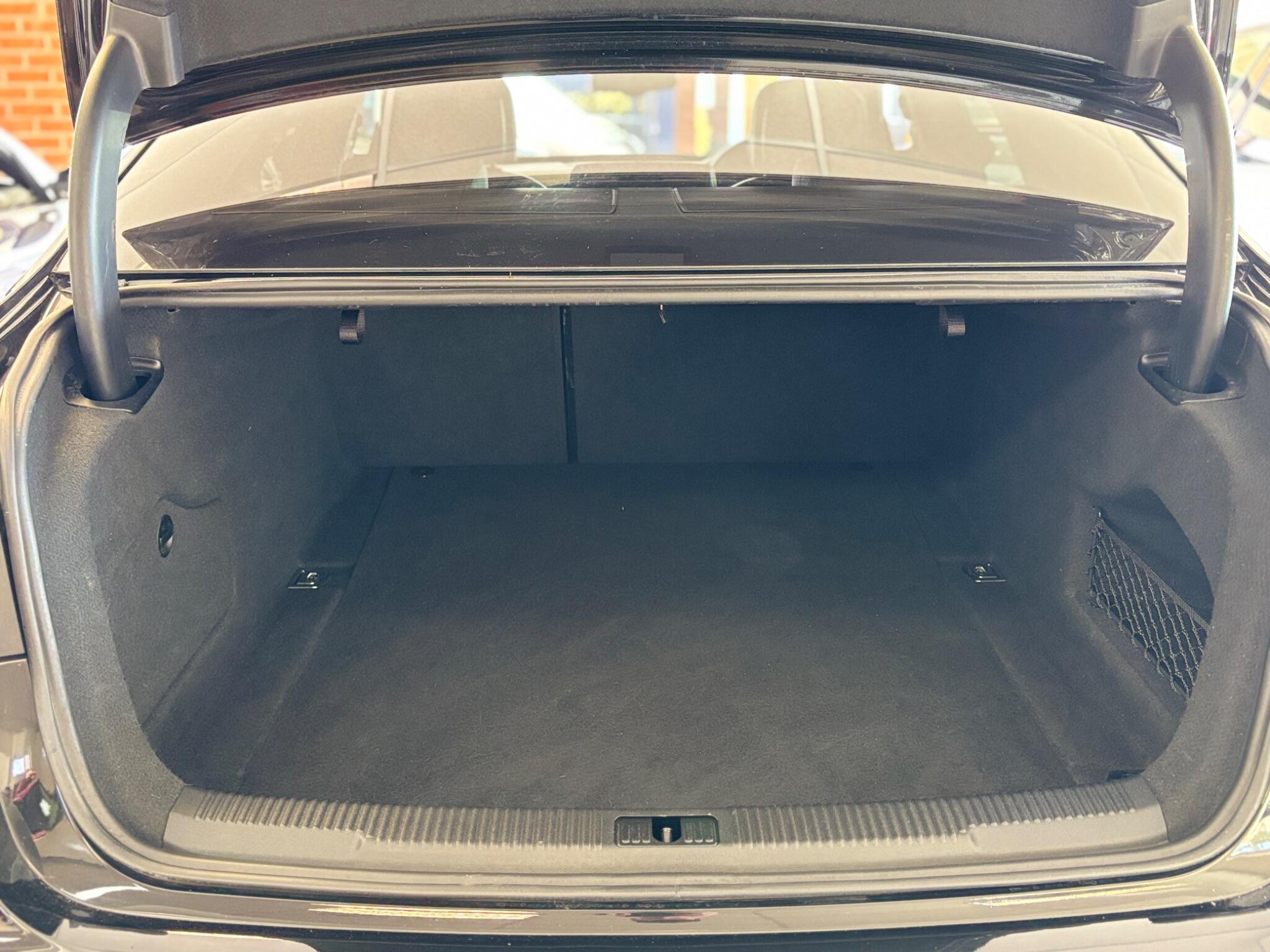 Audi A6 Saloon view 10