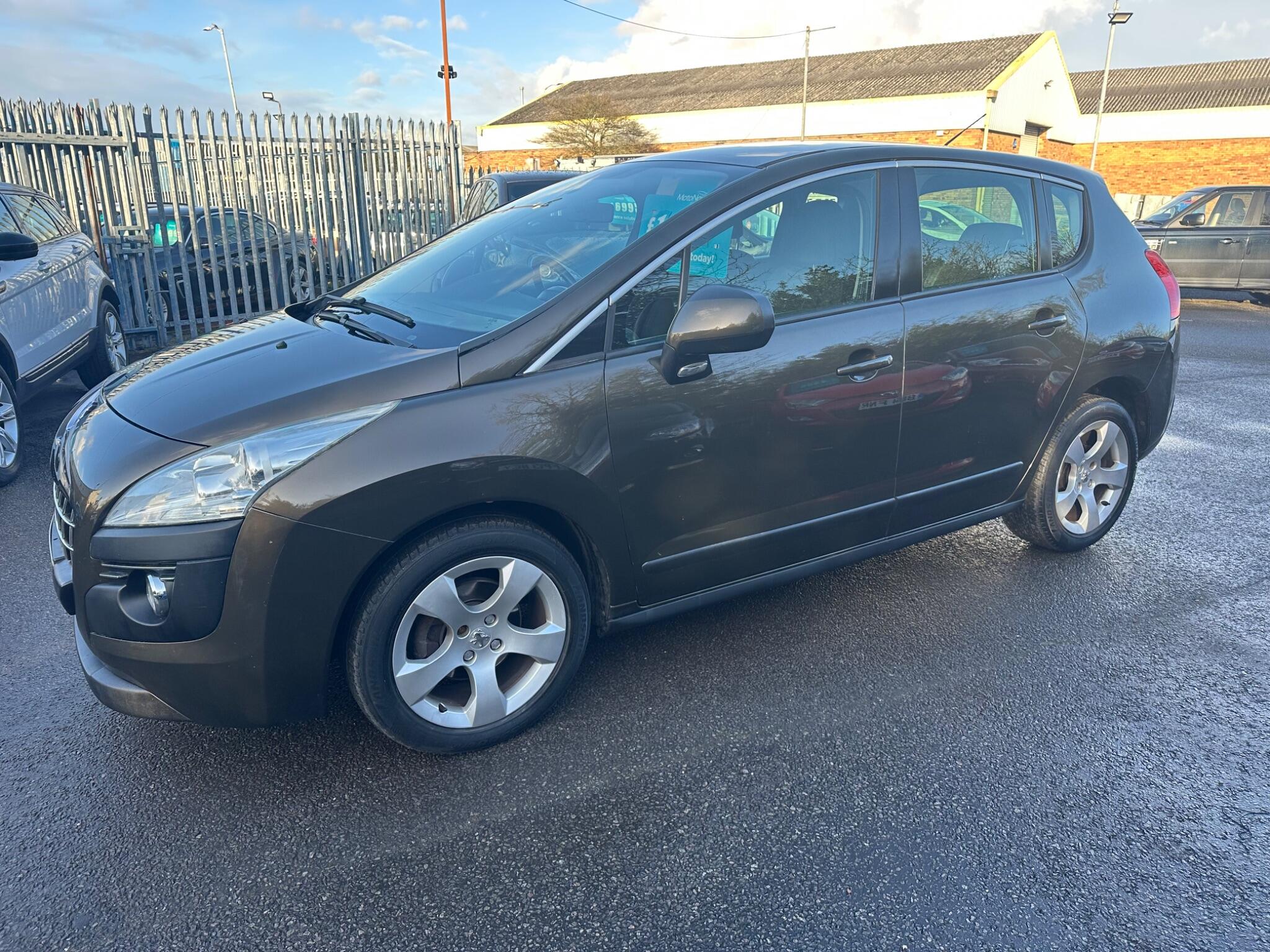 Peugeot 3008 view 7