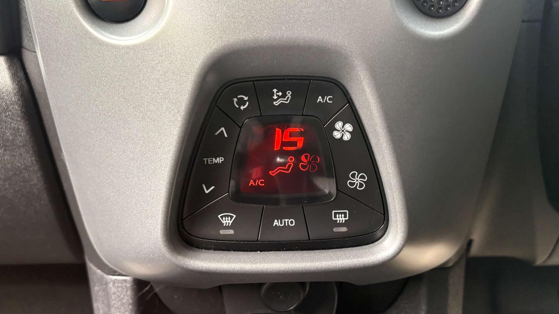 Toyota Aygo view 26