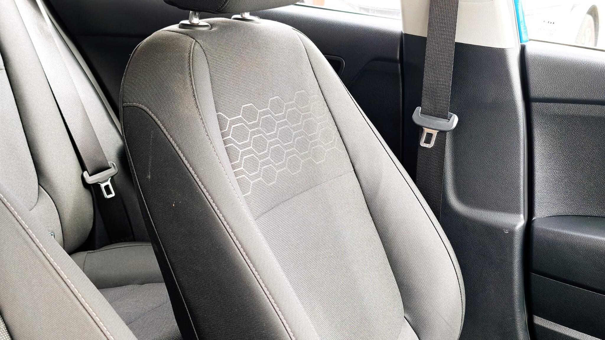 Kia Rio view 20