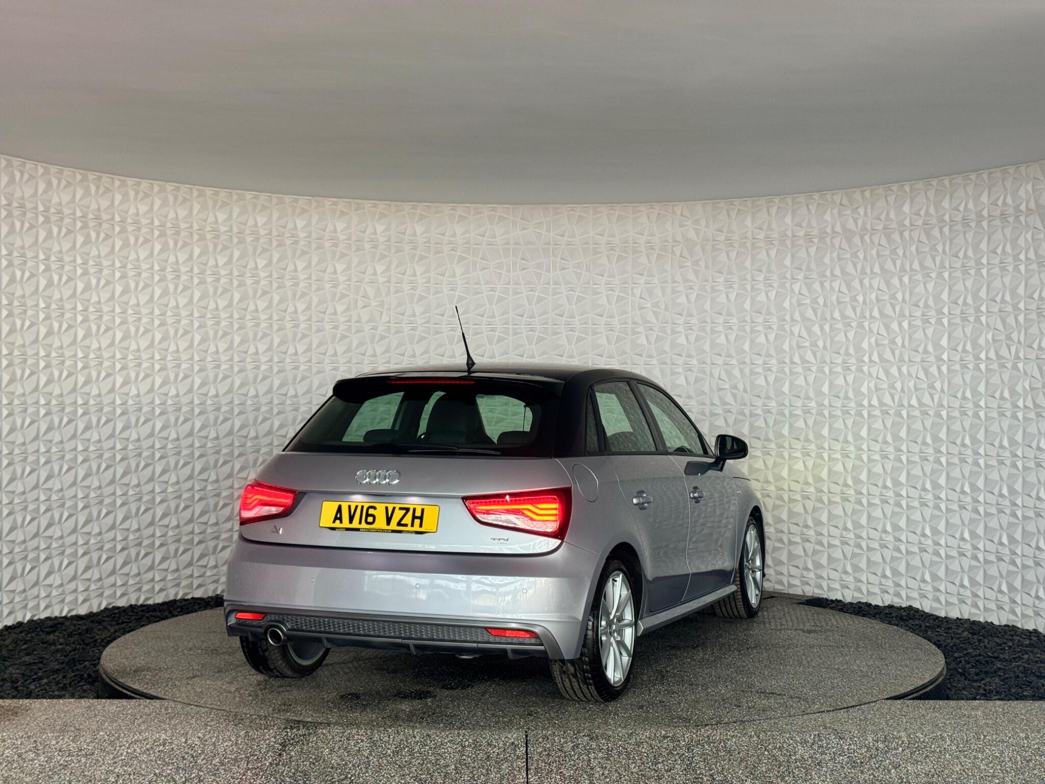 Audi A1 view 12