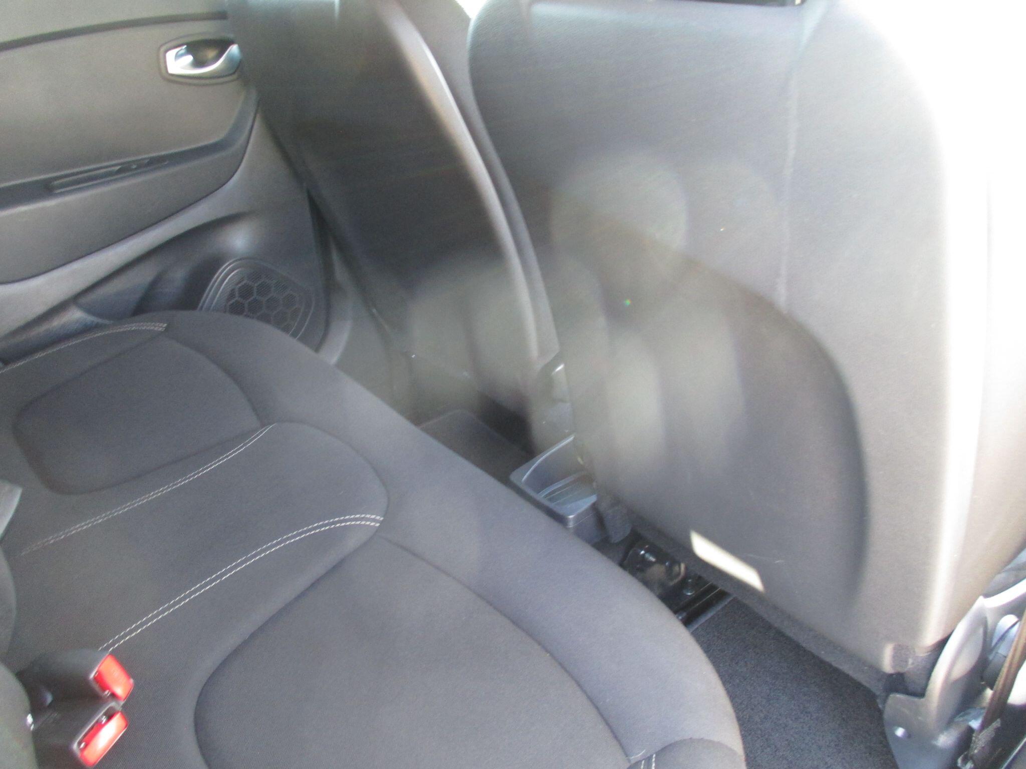 Renault Captur view 26
