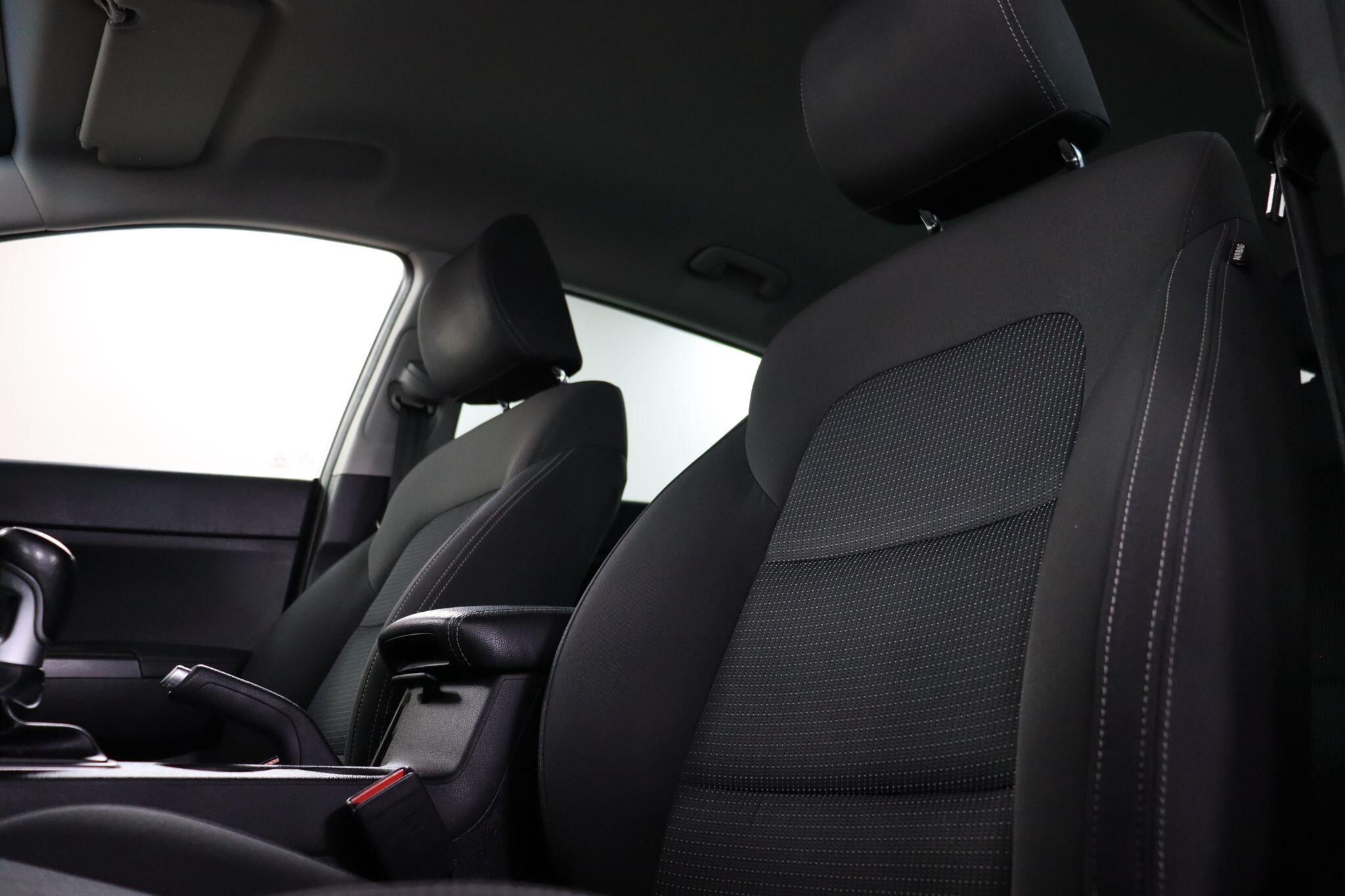 Kia Sportage view 34