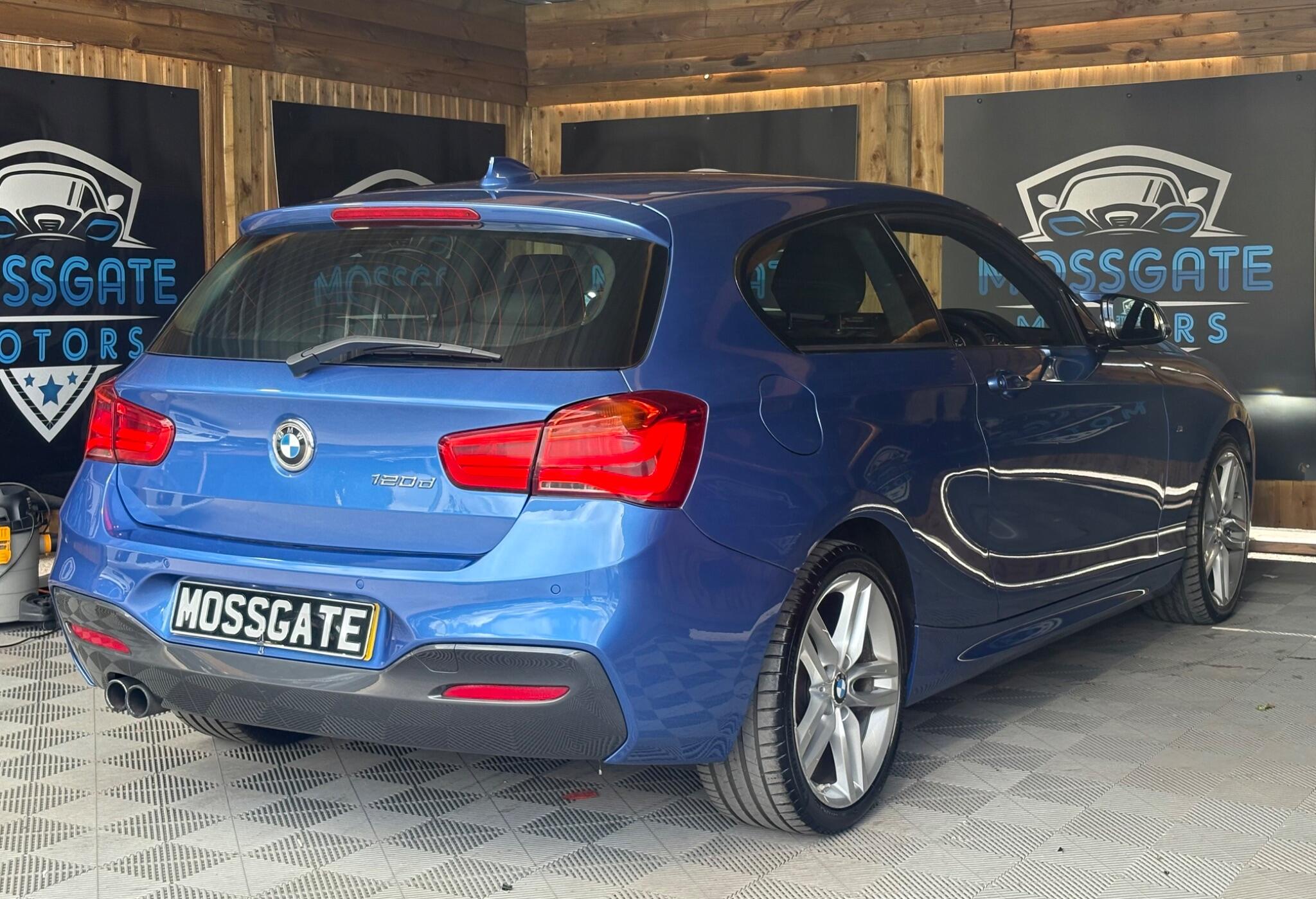 BMW 1 Series view 10