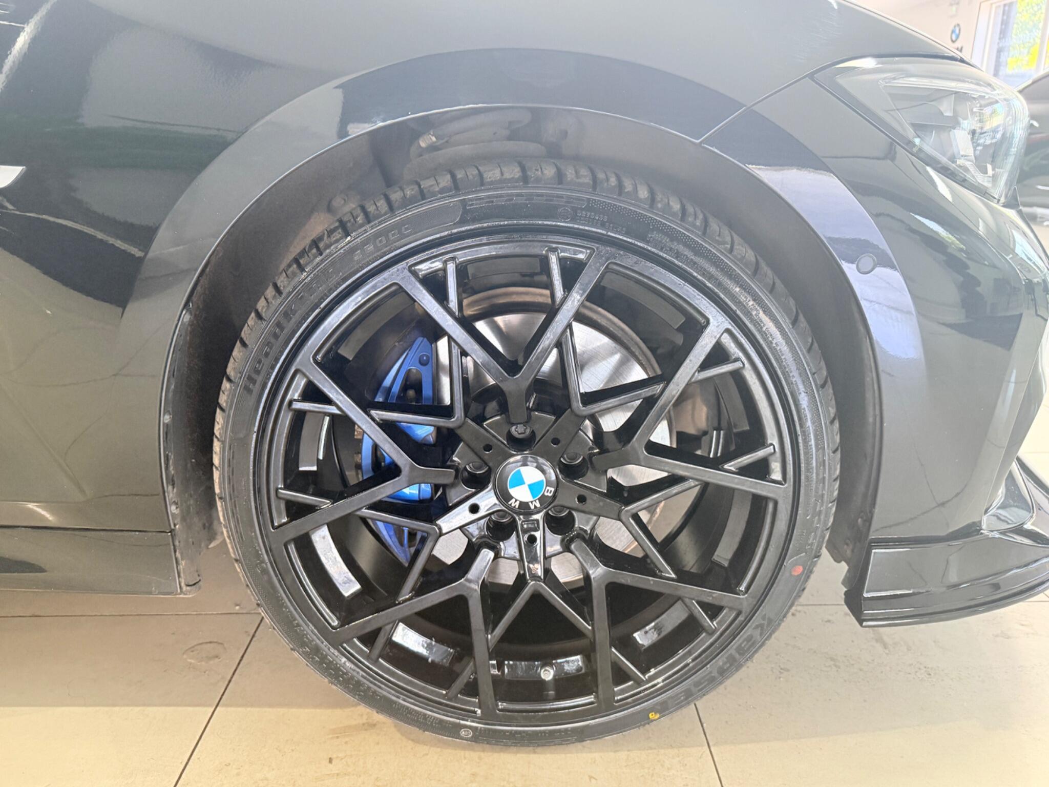 BMW 3 Series view 28