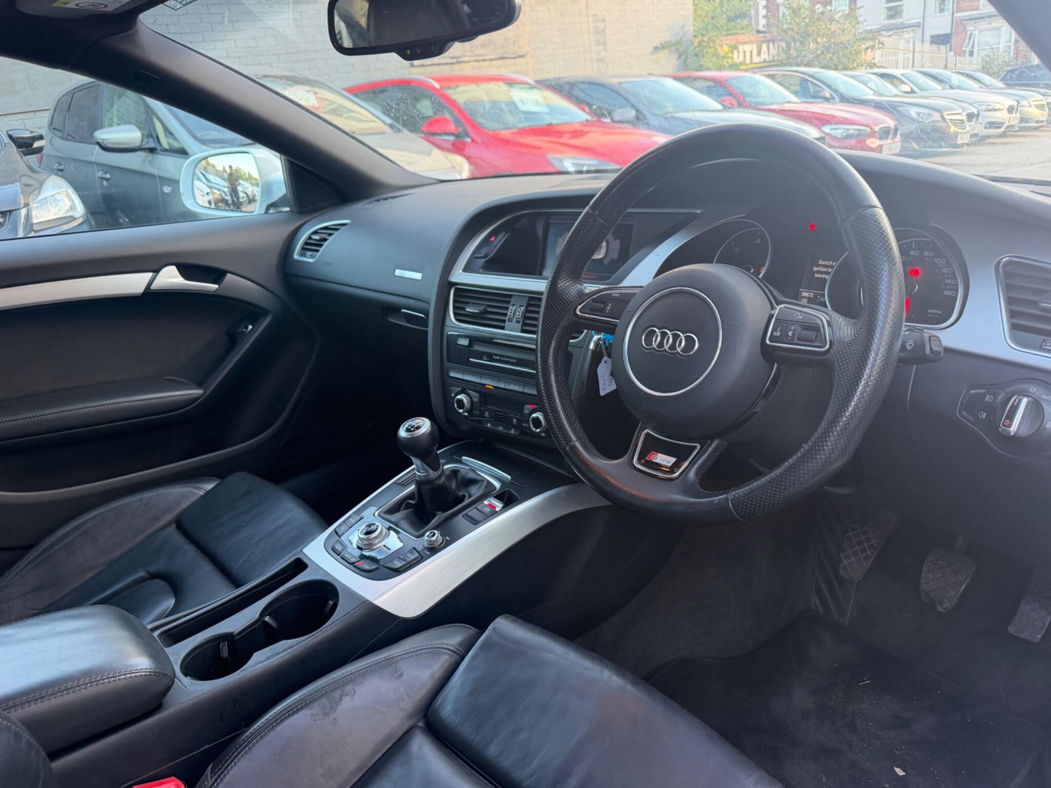 Audi A5 view 11