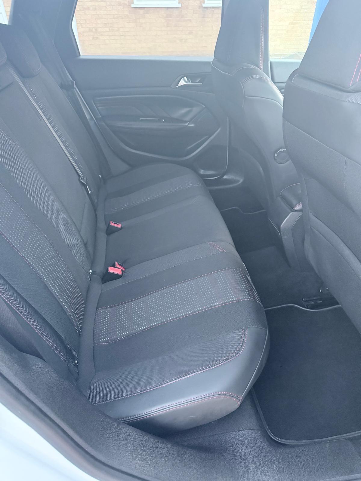 Peugeot 308 view 14