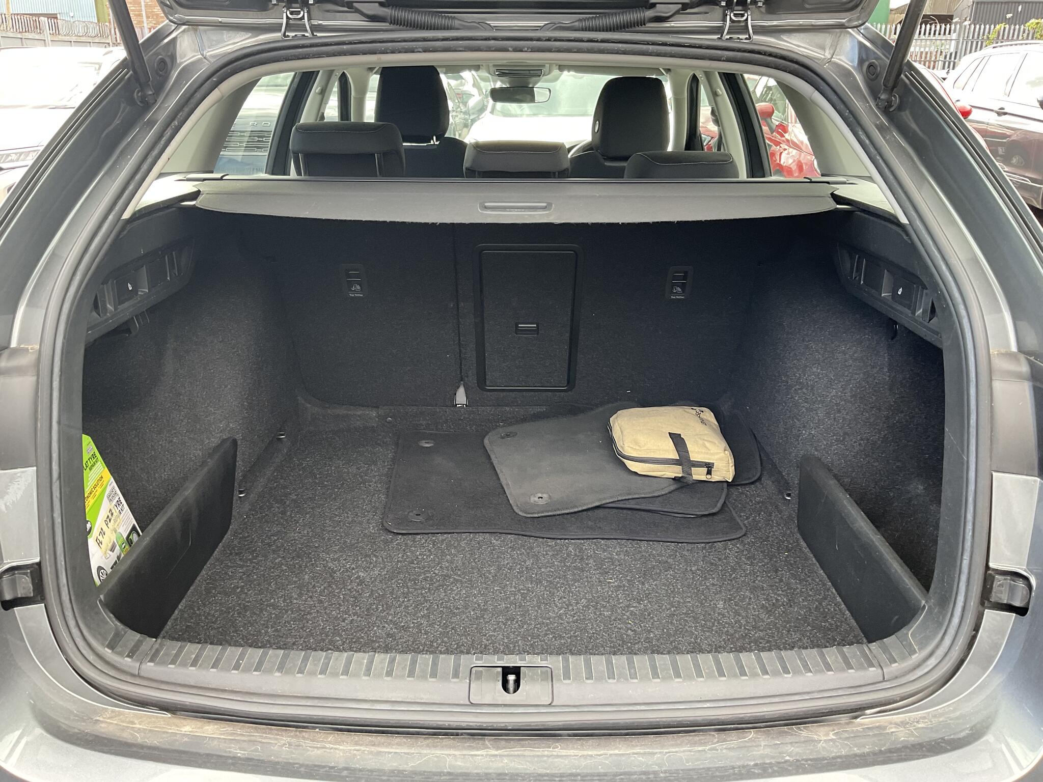 Skoda Octavia view 22