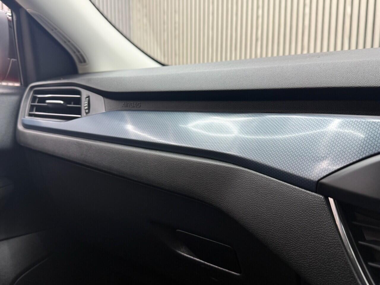 Ford Focus view 23