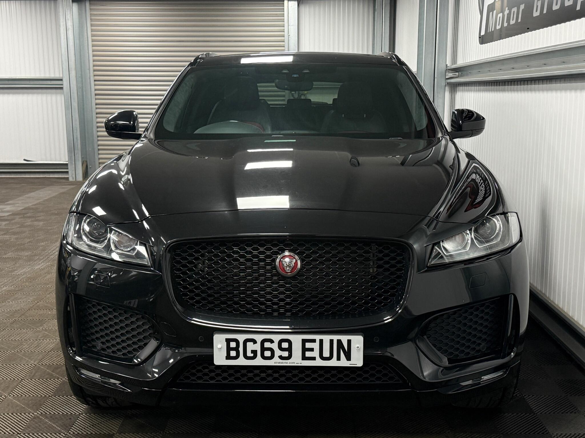 Jaguar F-Pace view 3