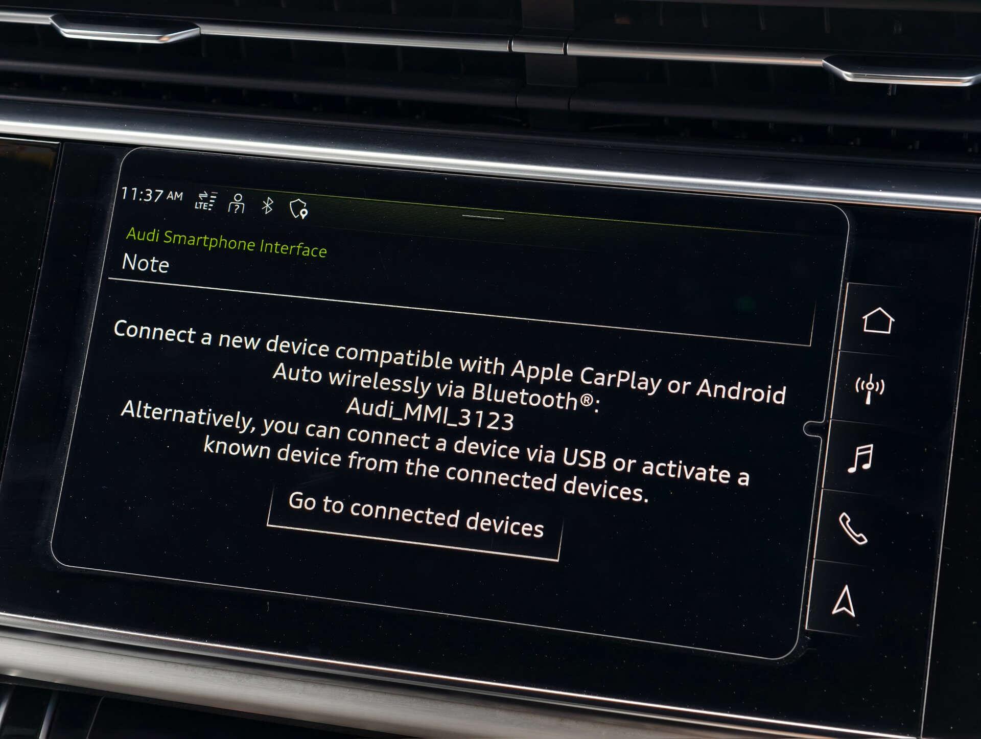Audi Q8 view 54