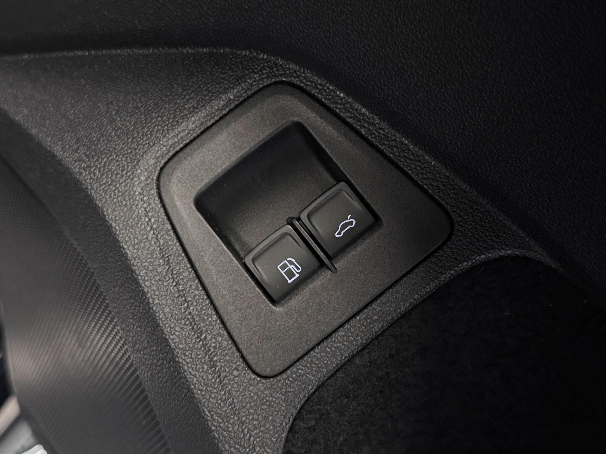 Volkswagen Tiguan view 17