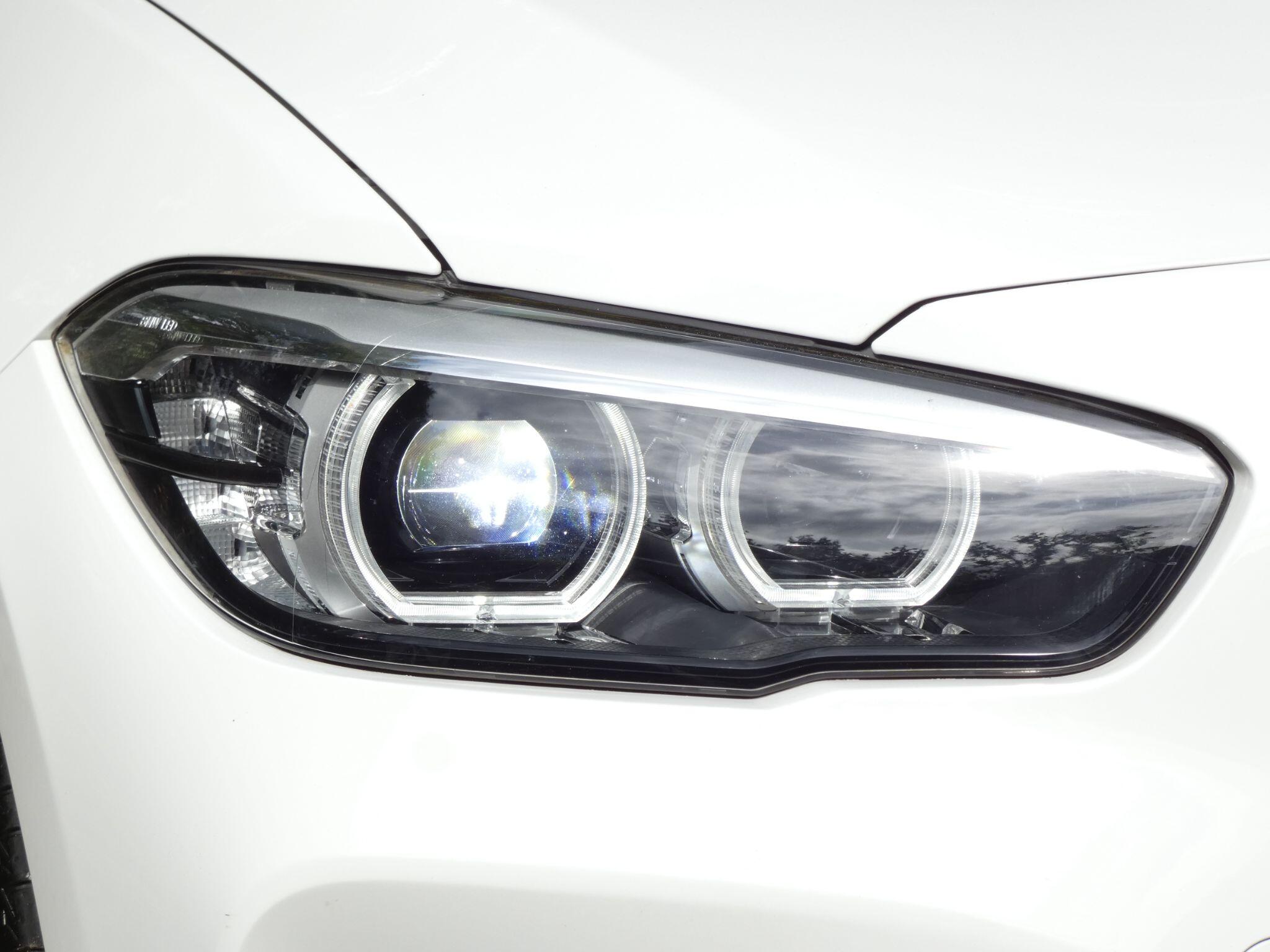 BMW 1 Series view 16
