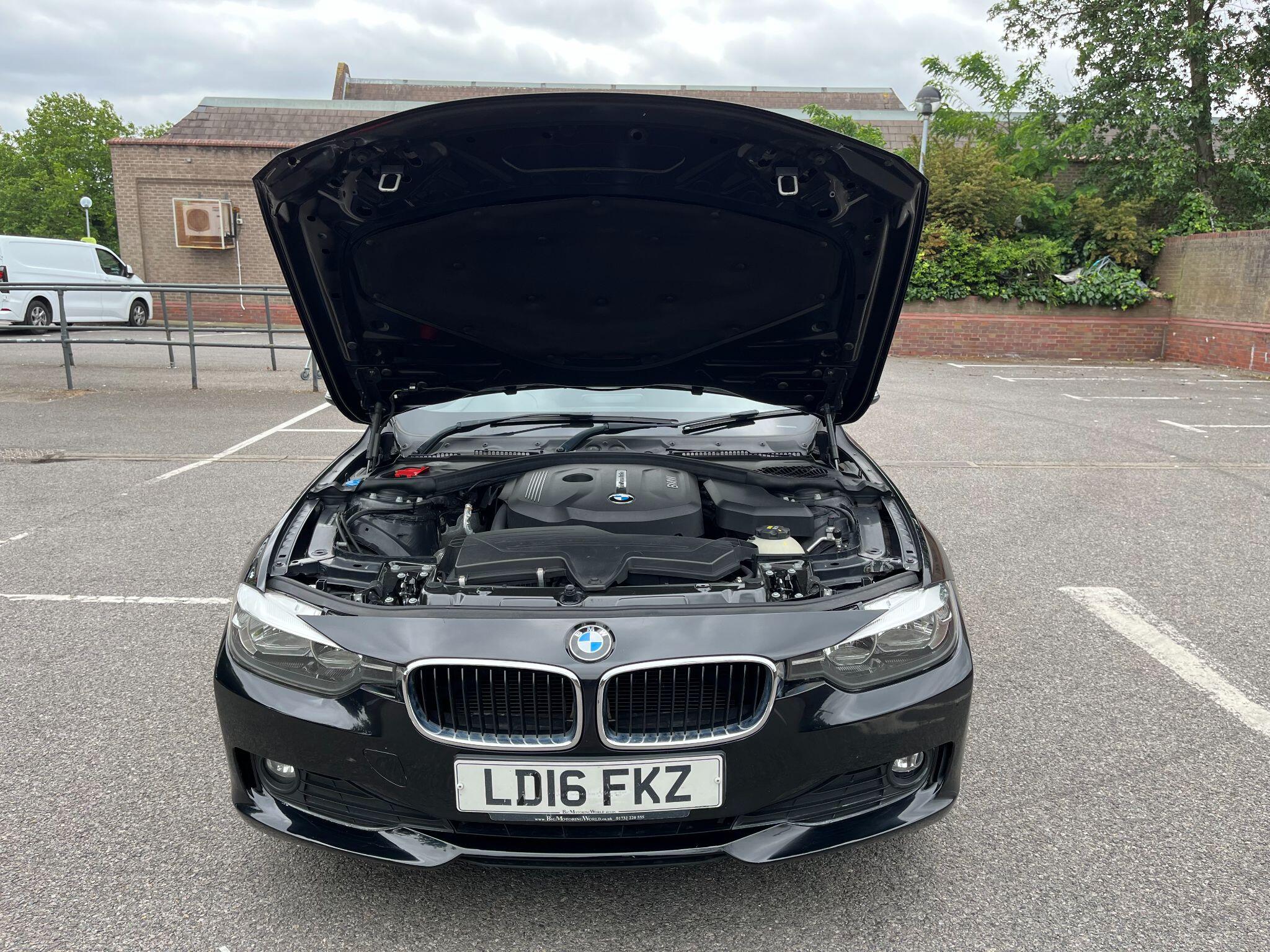 BMW 3 Series view 47