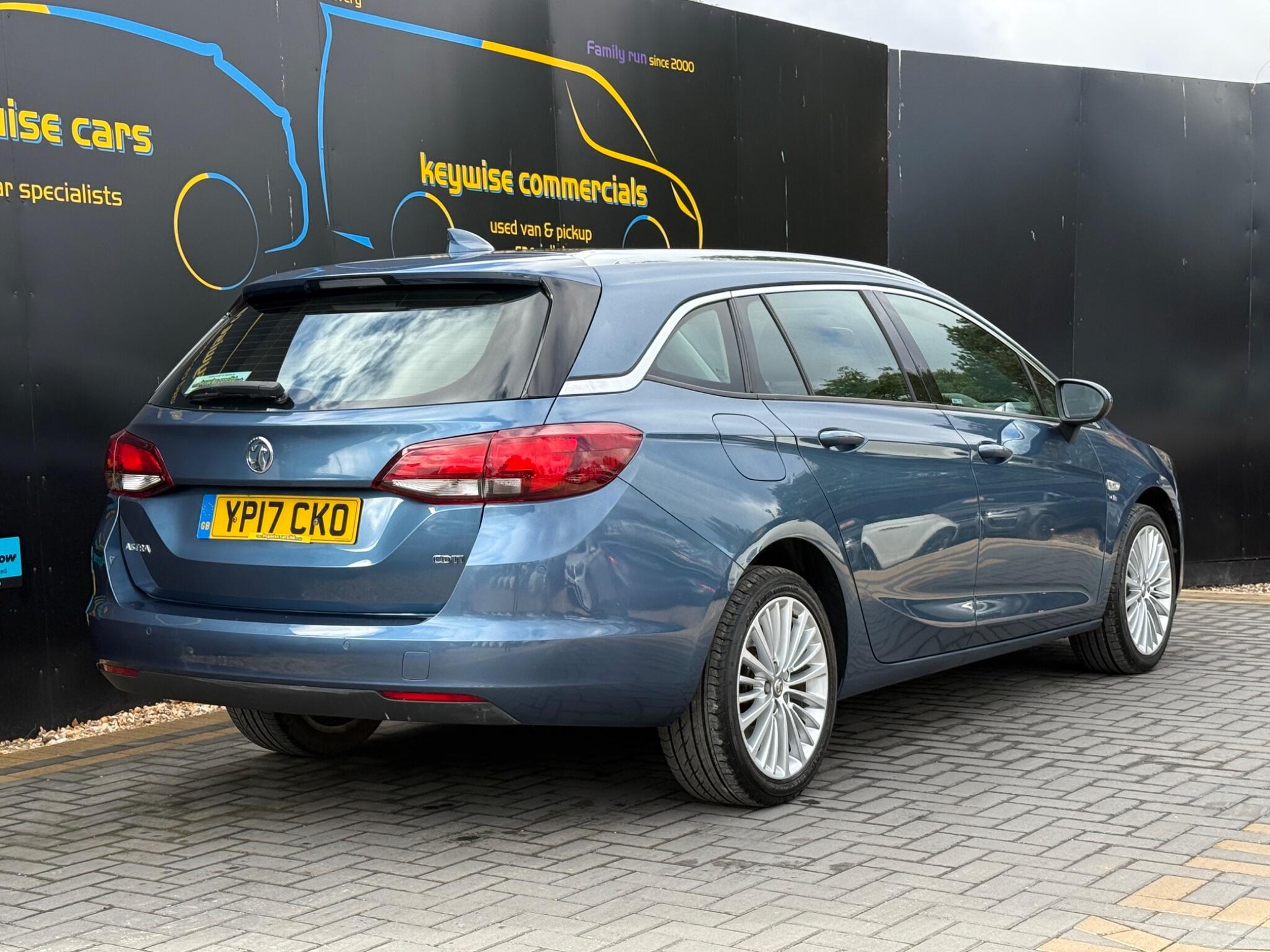 Vauxhall Astra view 6