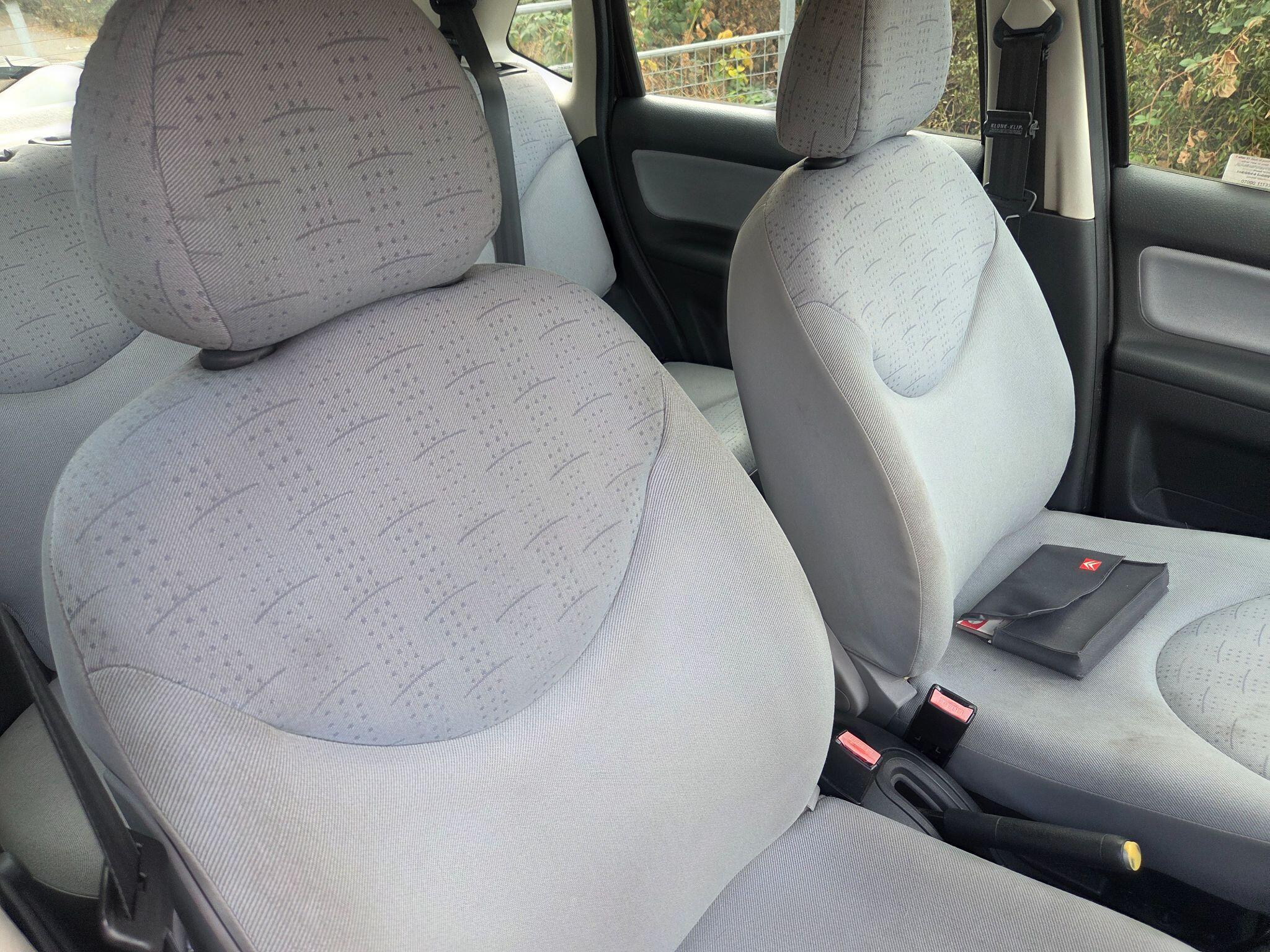 Citroen C3 view 12