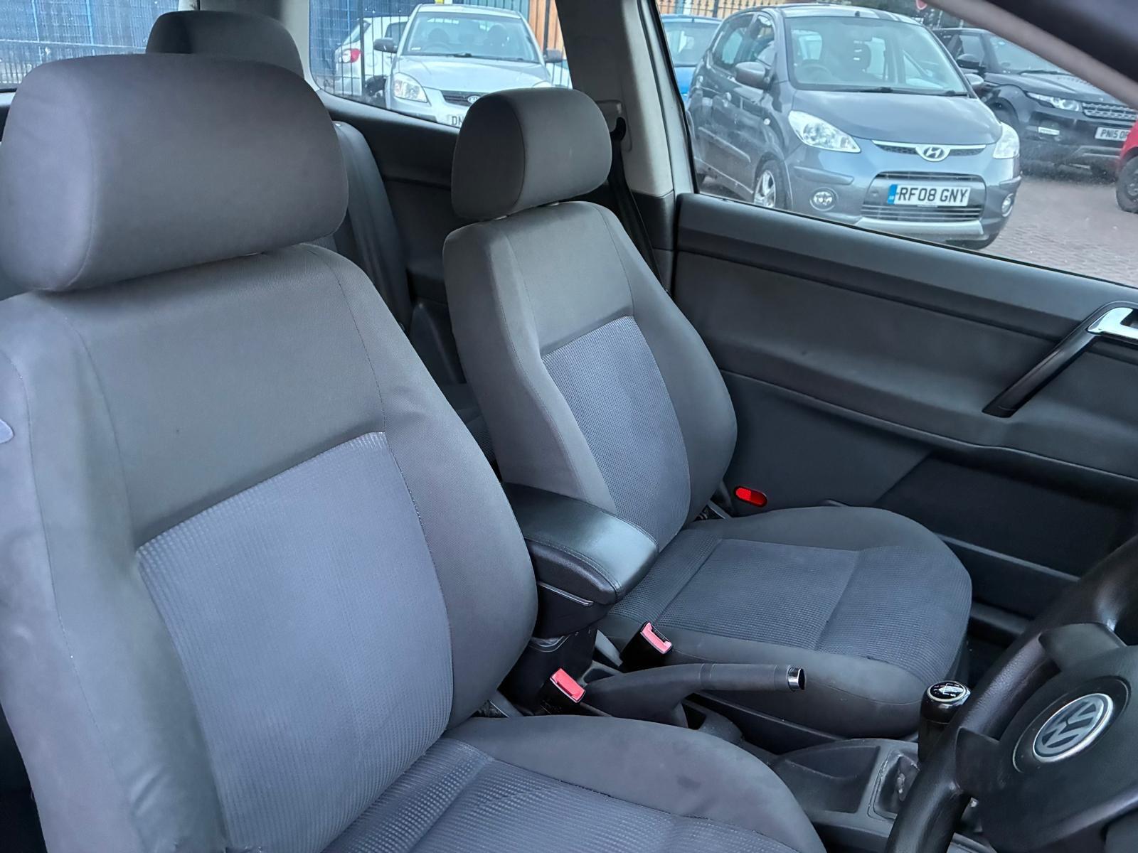 Volkswagen Polo view 13