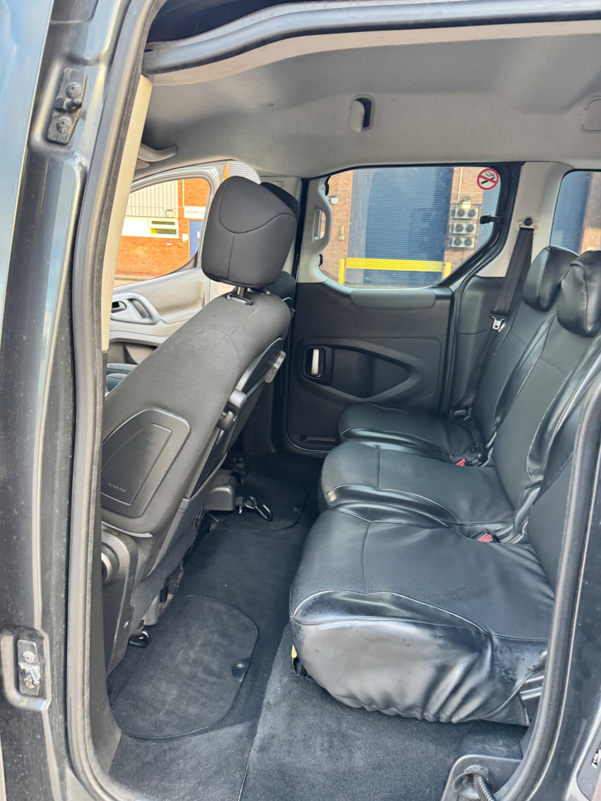 Peugeot Partner Tepee view 27