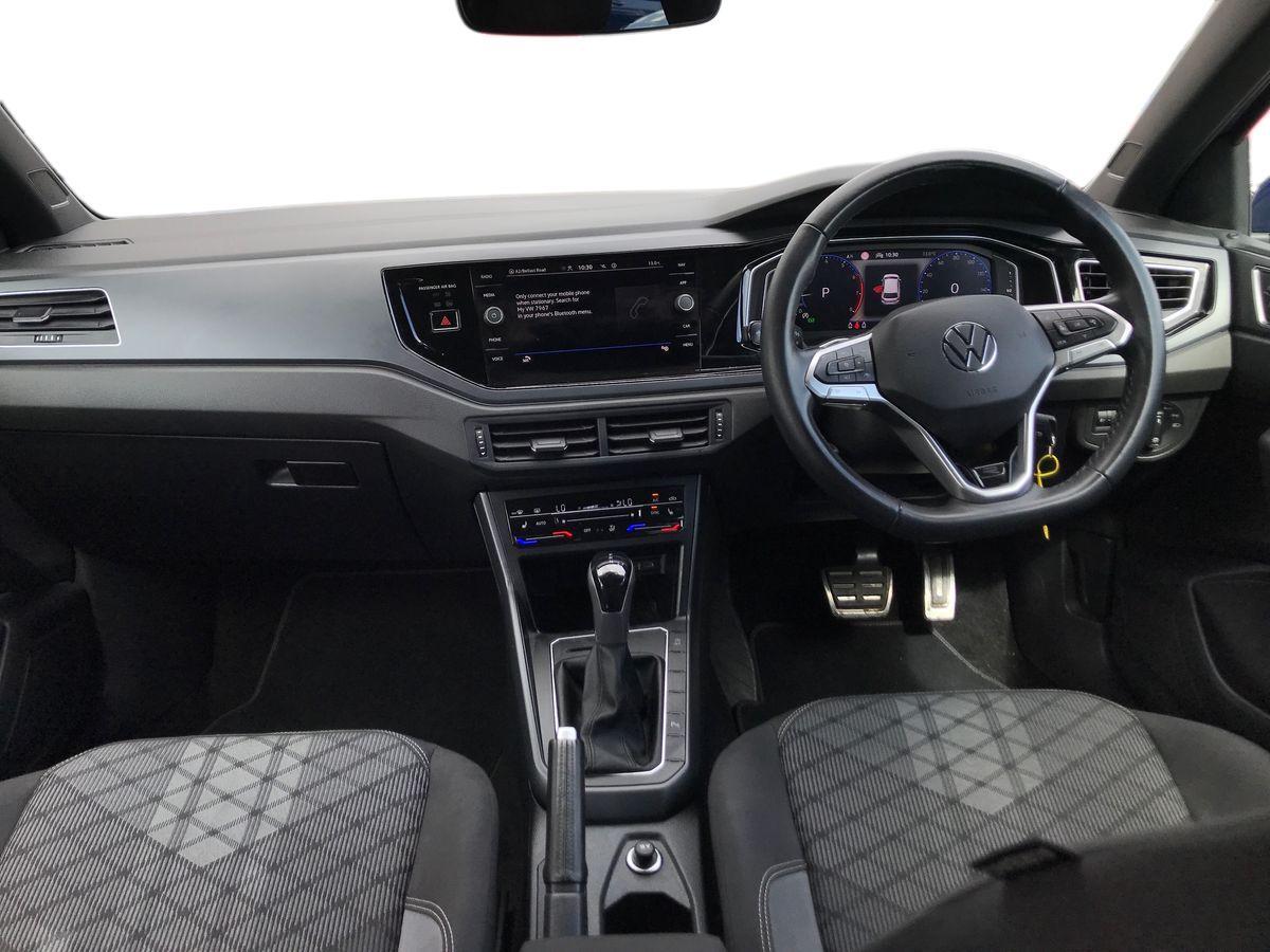 Volkswagen Polo view 4