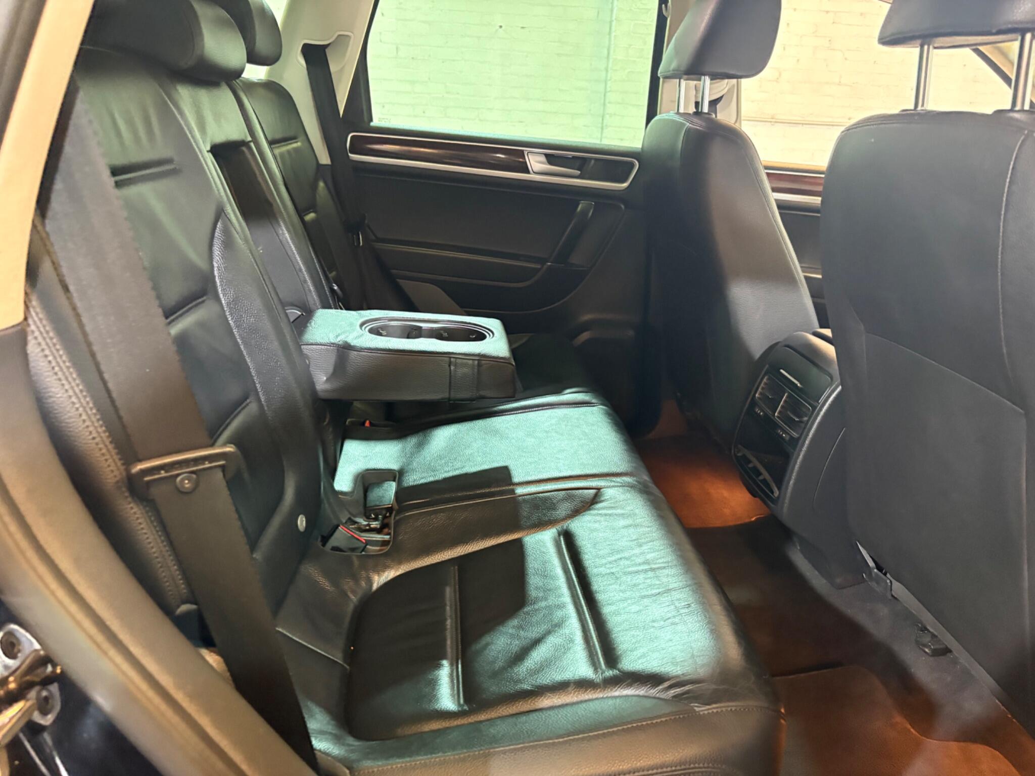 Volkswagen Touareg view 41