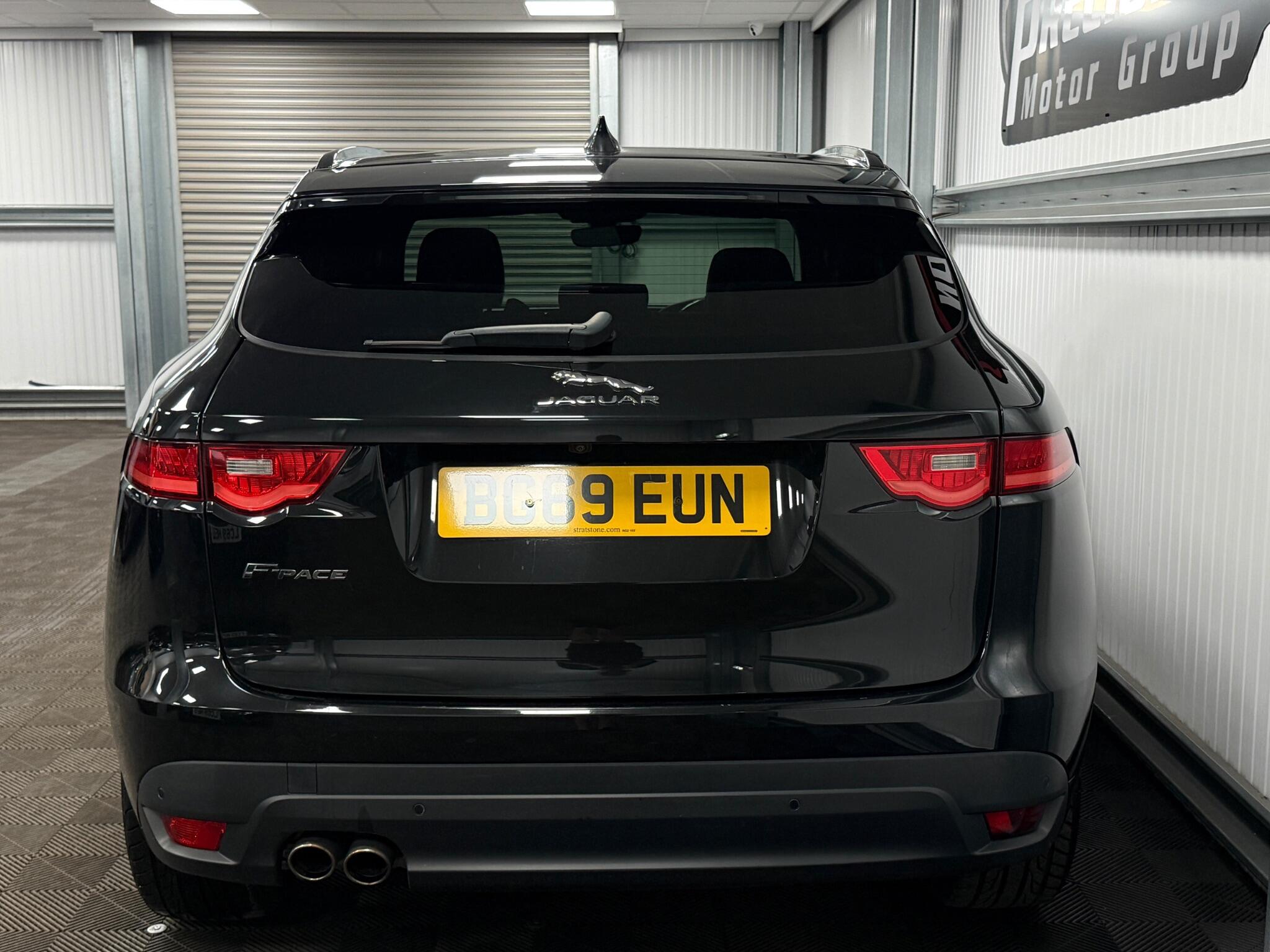Jaguar F-Pace view 11