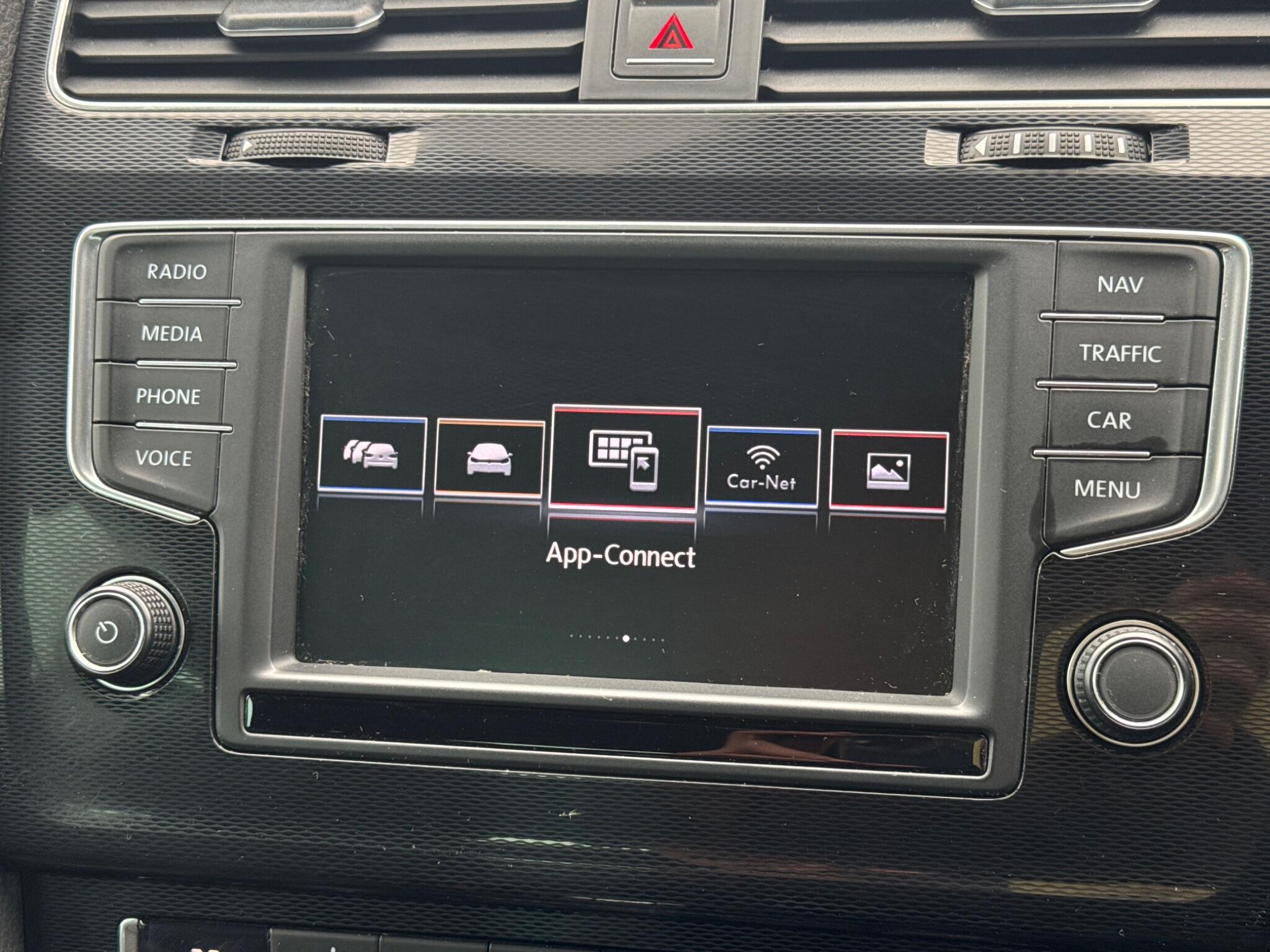 Volkswagen Golf view 38