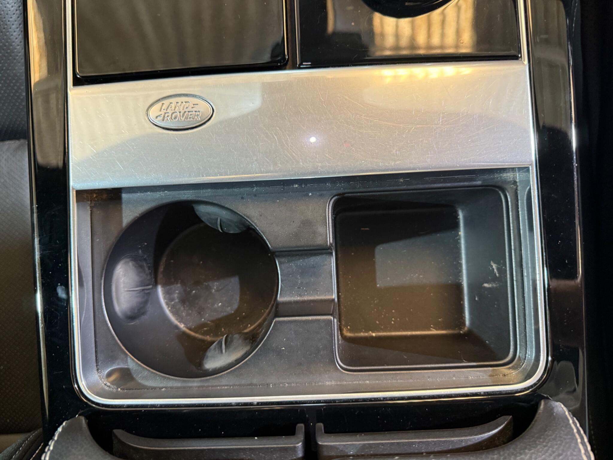 Land Rover Range Rover Velar view 16