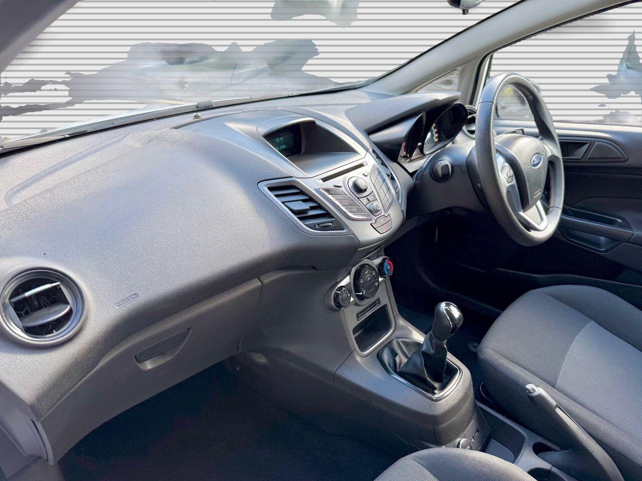 Ford Fiesta view 23