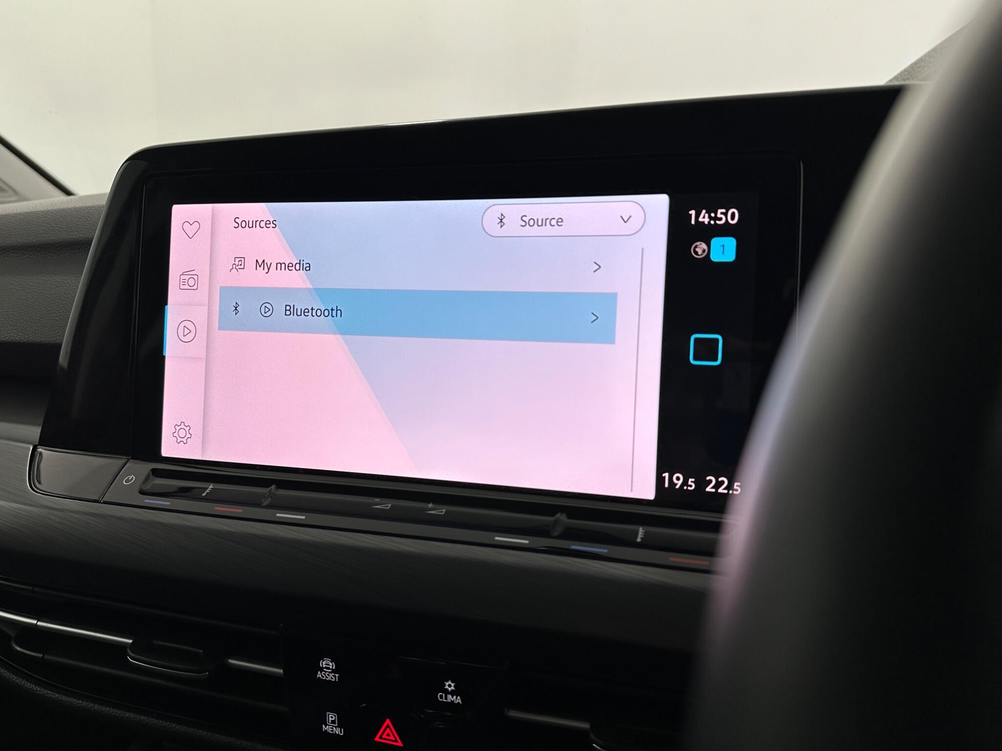 Volkswagen Golf view 24