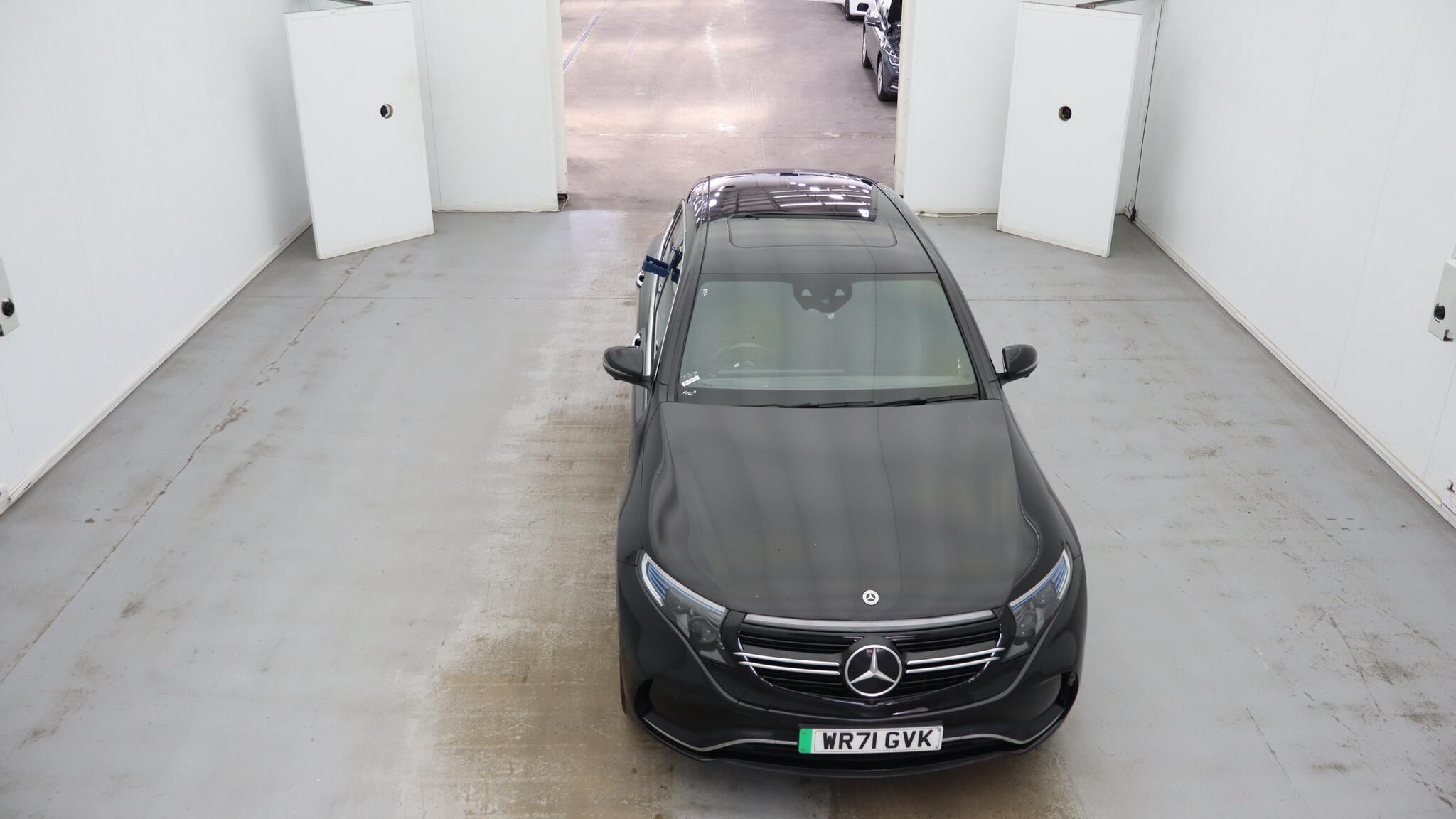 Mercedes-Benz EQC view 7
