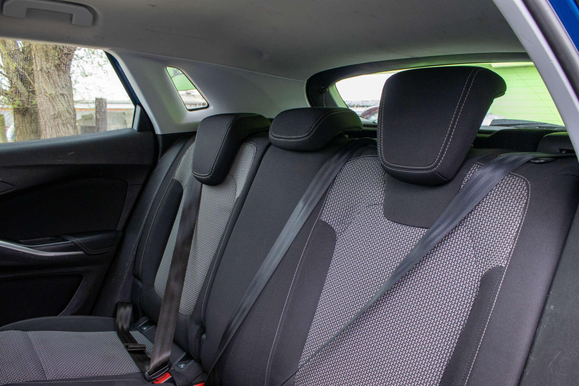 Vauxhall Grandland X view 12