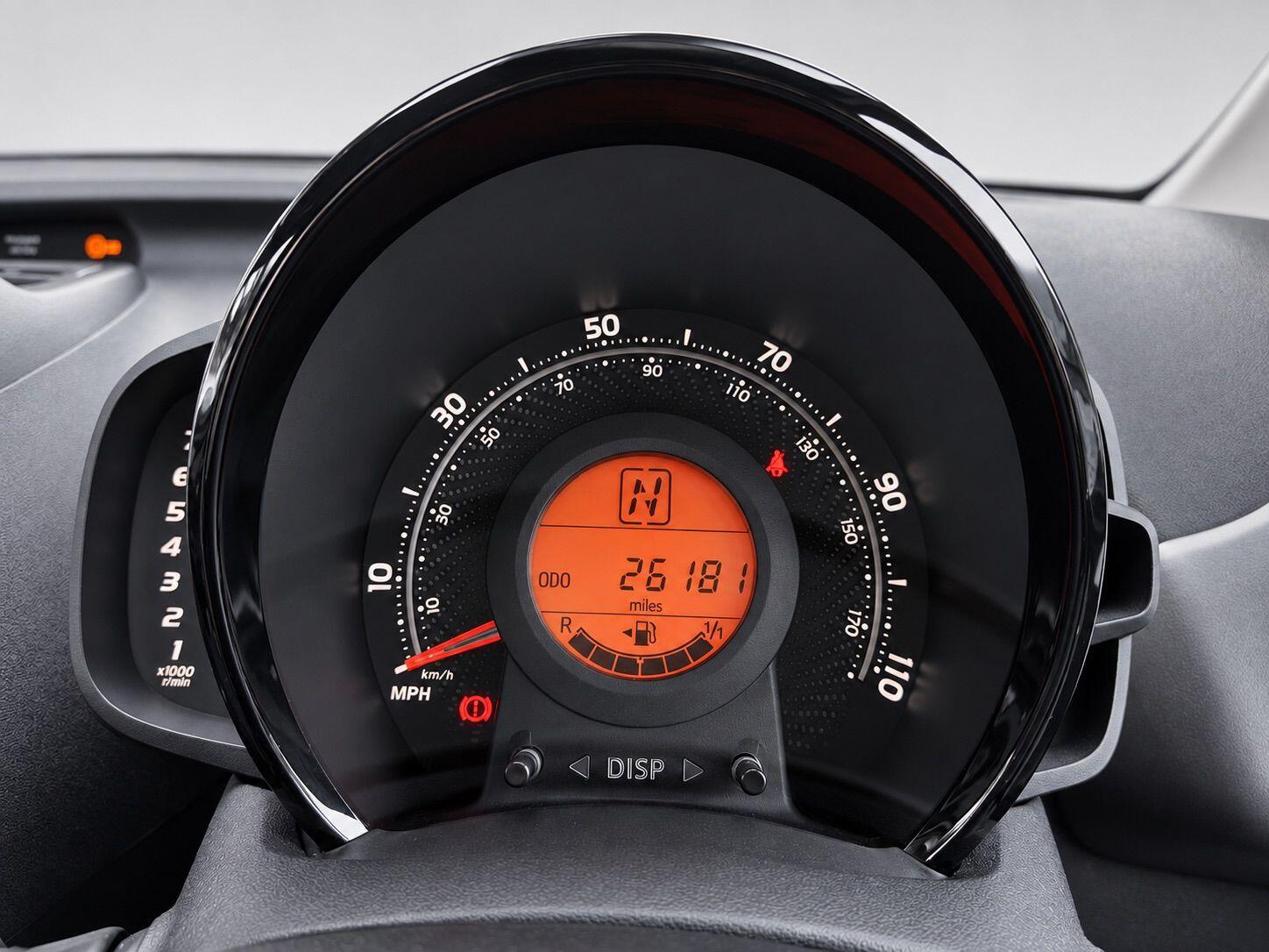 Toyota Aygo view 25