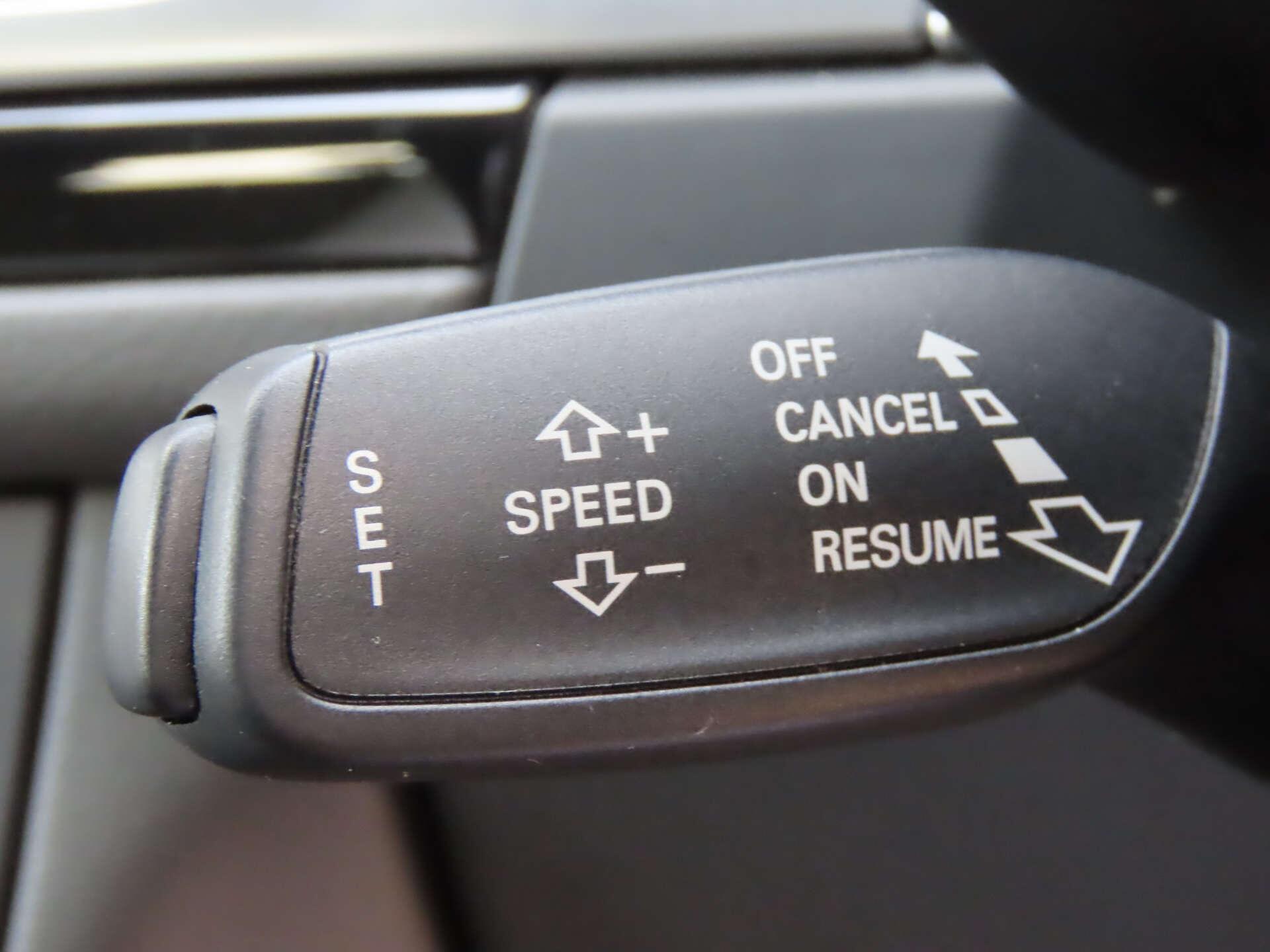 Audi A6 view 13